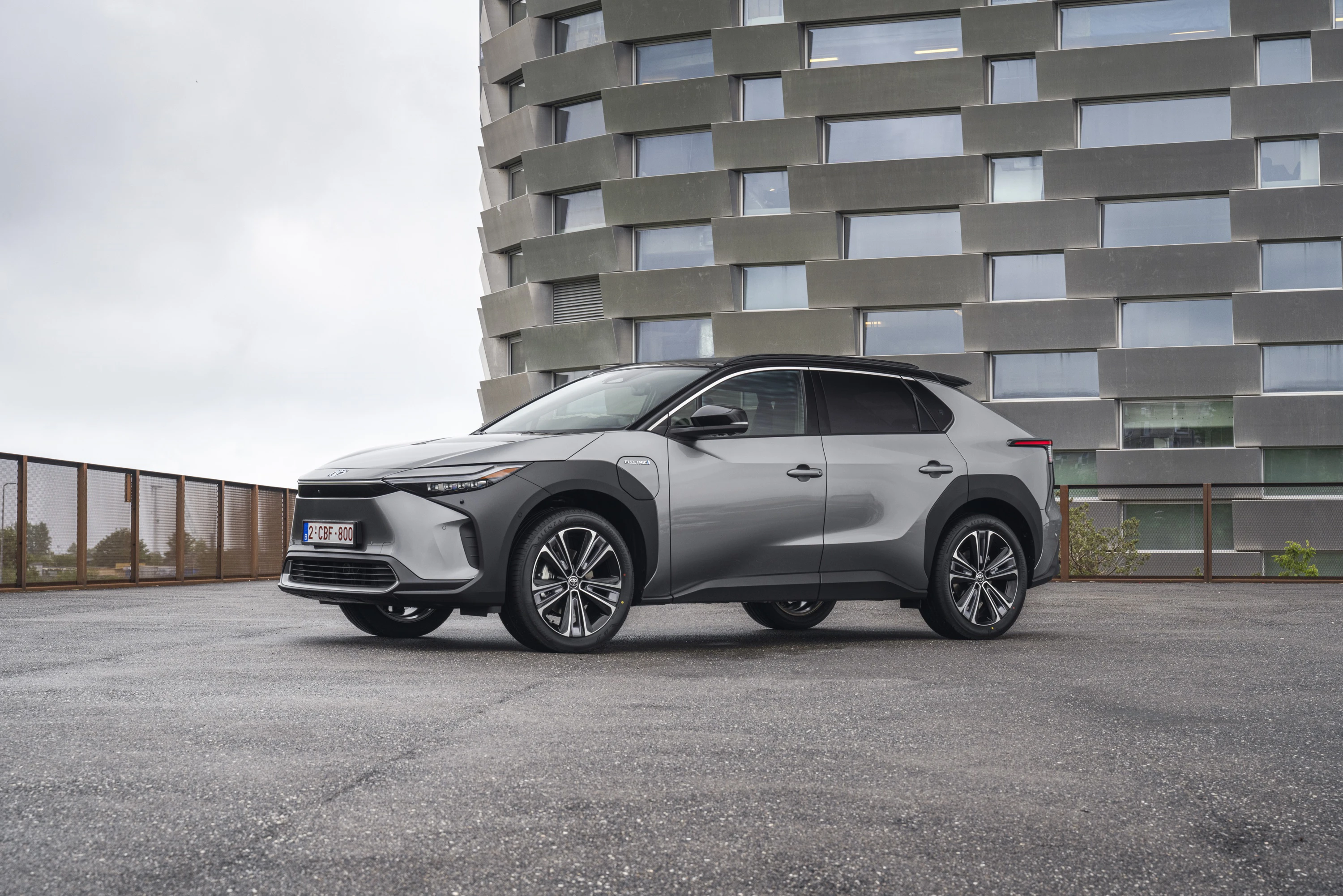 Toyota bZ4X AWD (GEN1) electric vehicle variant