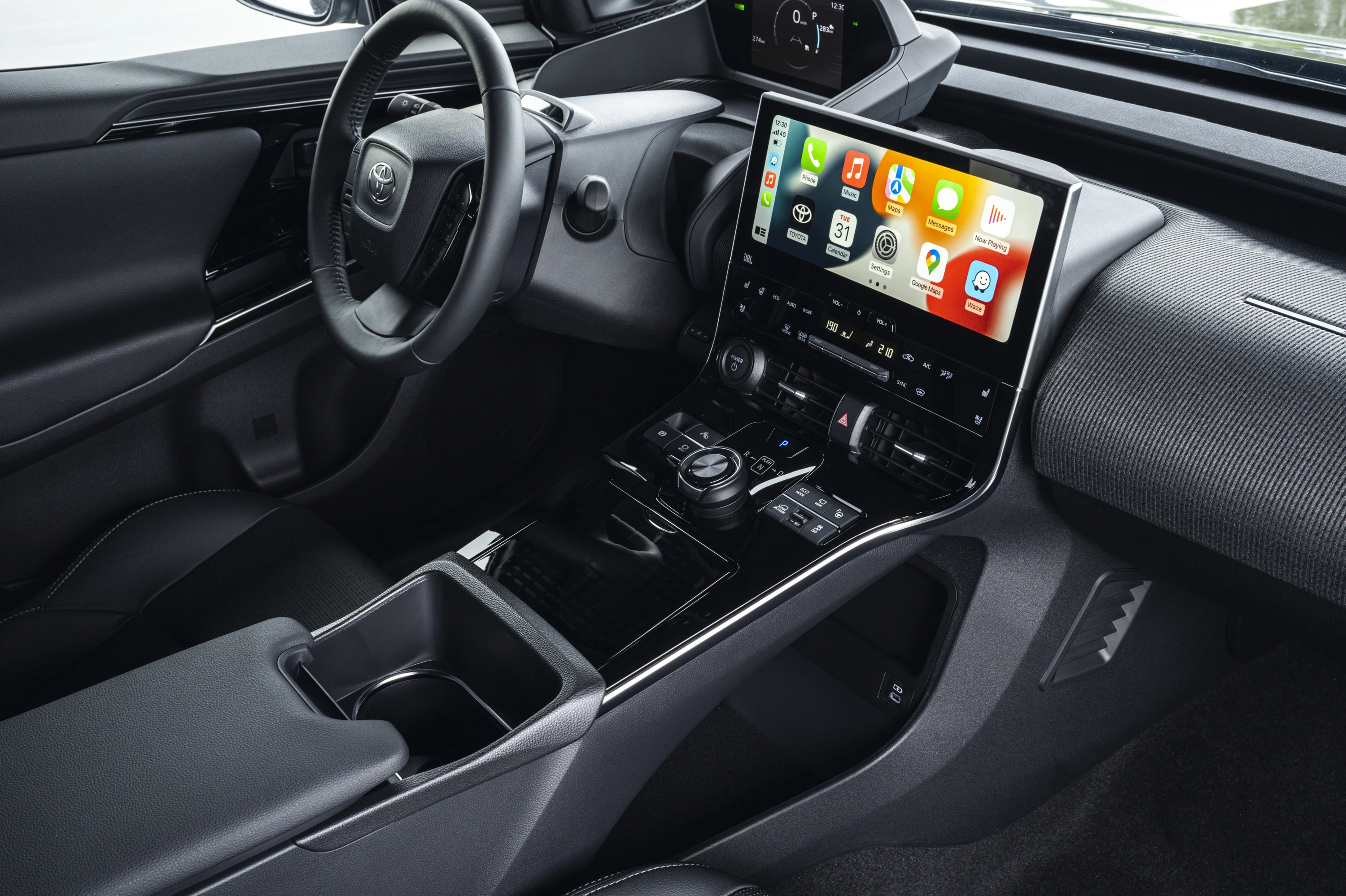 Toyota bZ4X AWD (GEN1) screens view