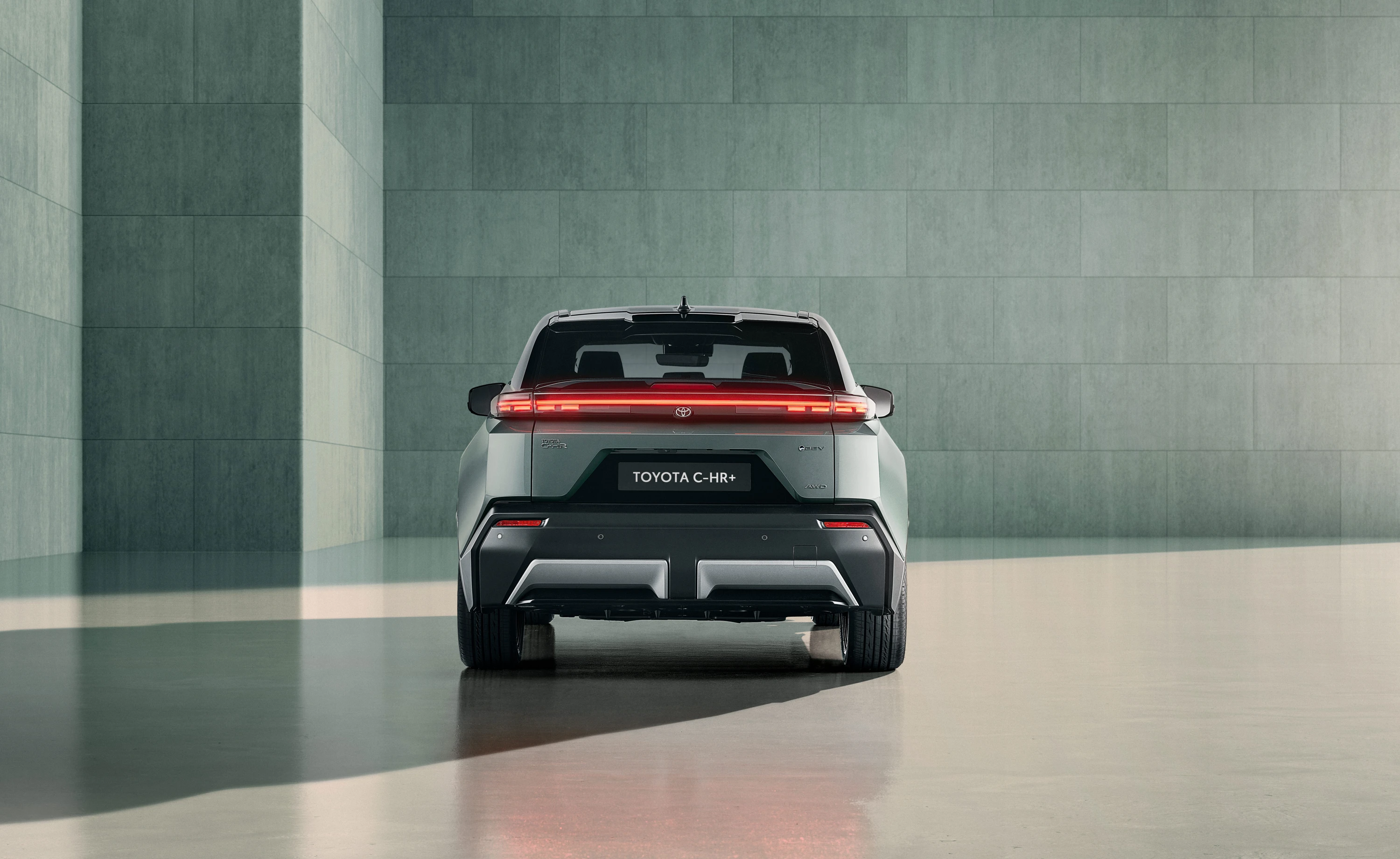 Toyota C-HR+ 57.7 kWh exterior view