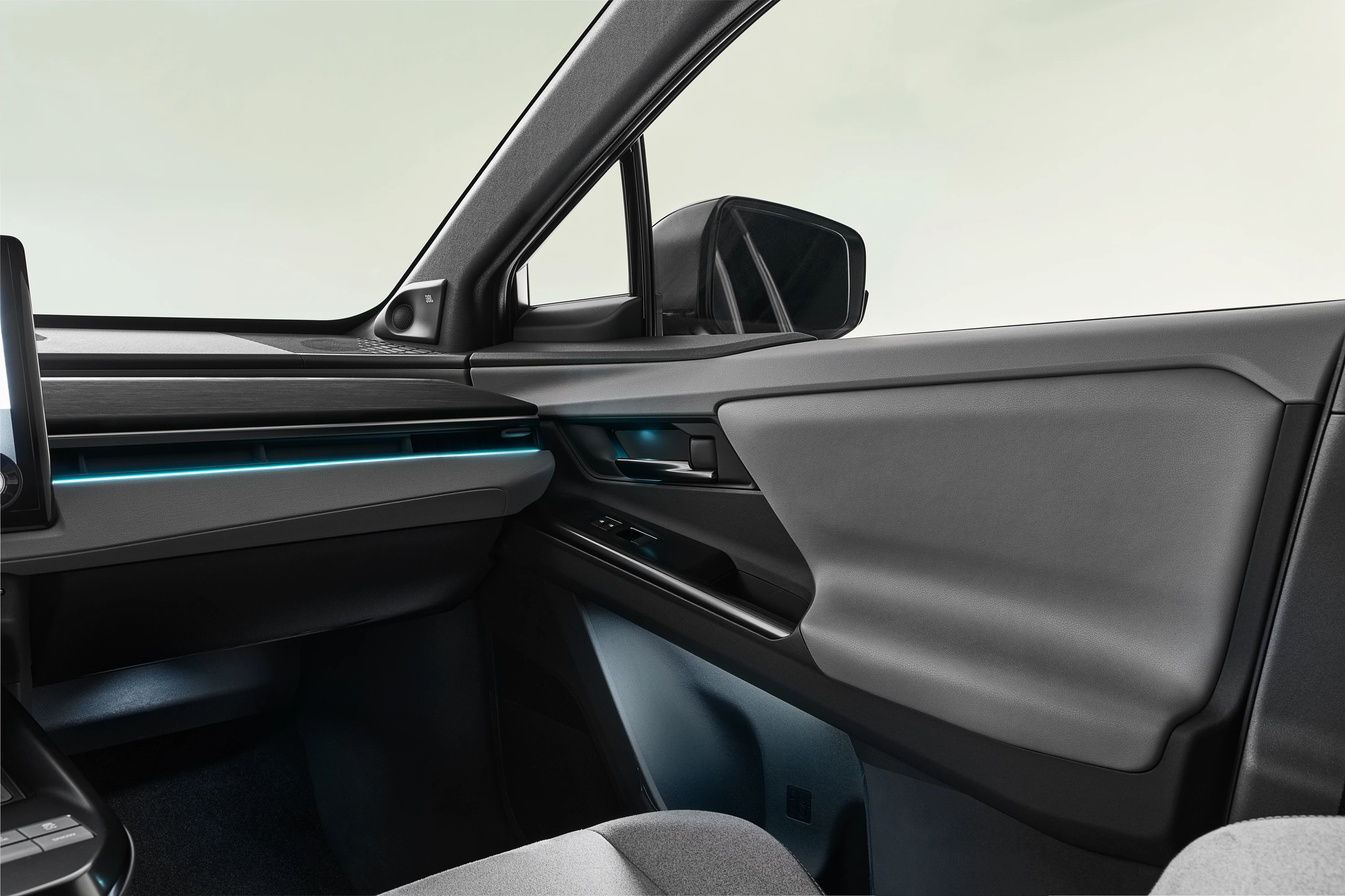 Toyota C-HR+ 77 kWh AWD interior view