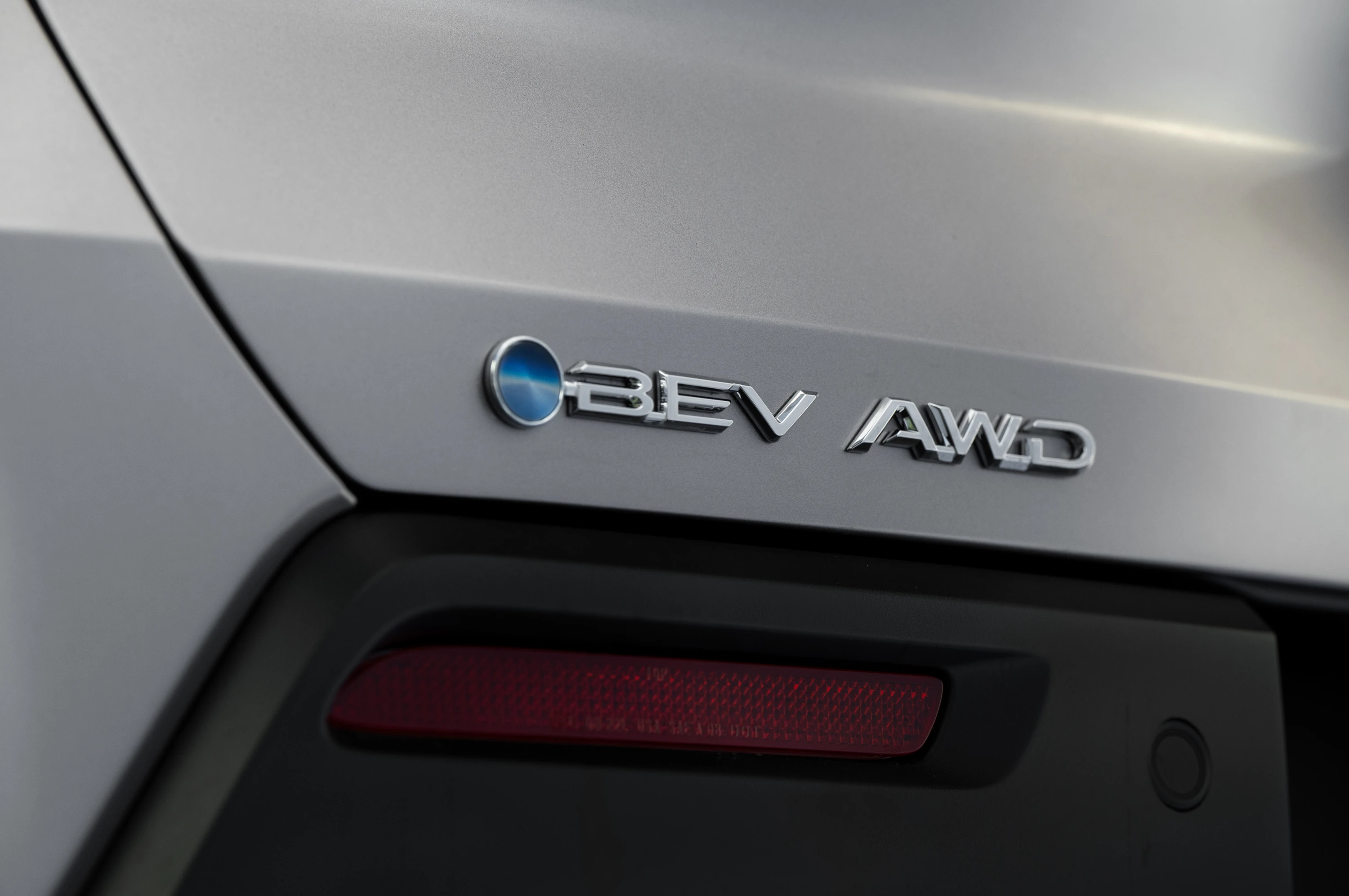 Toyota Highlander FWD 77 kWh details view