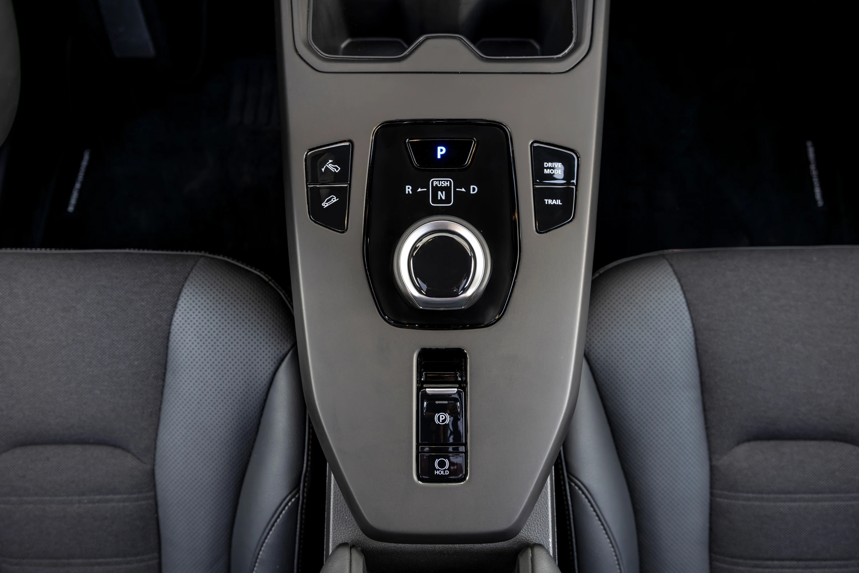 Toyota Urban Cruiser 48.8 kWh FWD details view