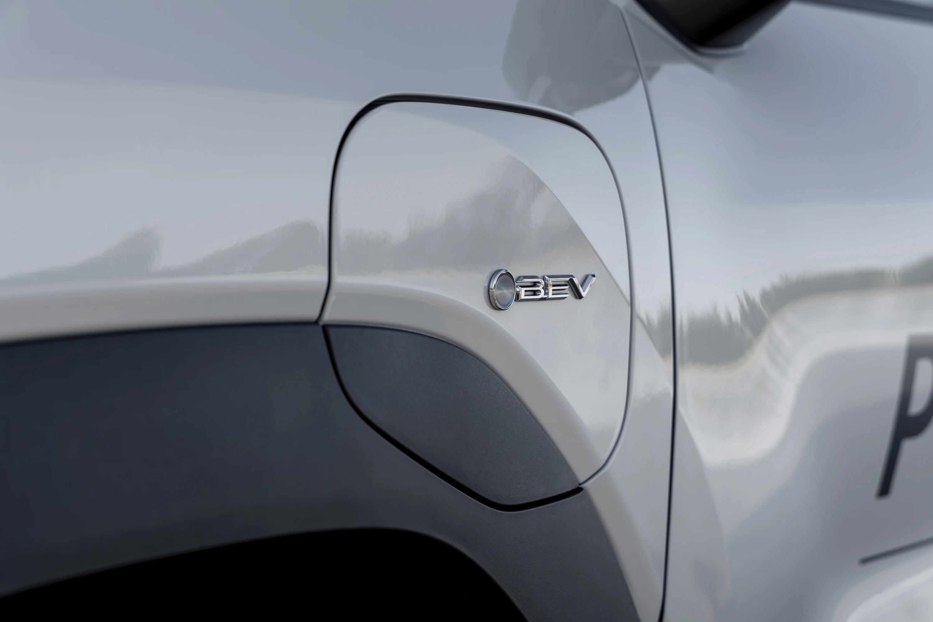 Toyota Urban Cruiser 48.8 kWh FWD details view