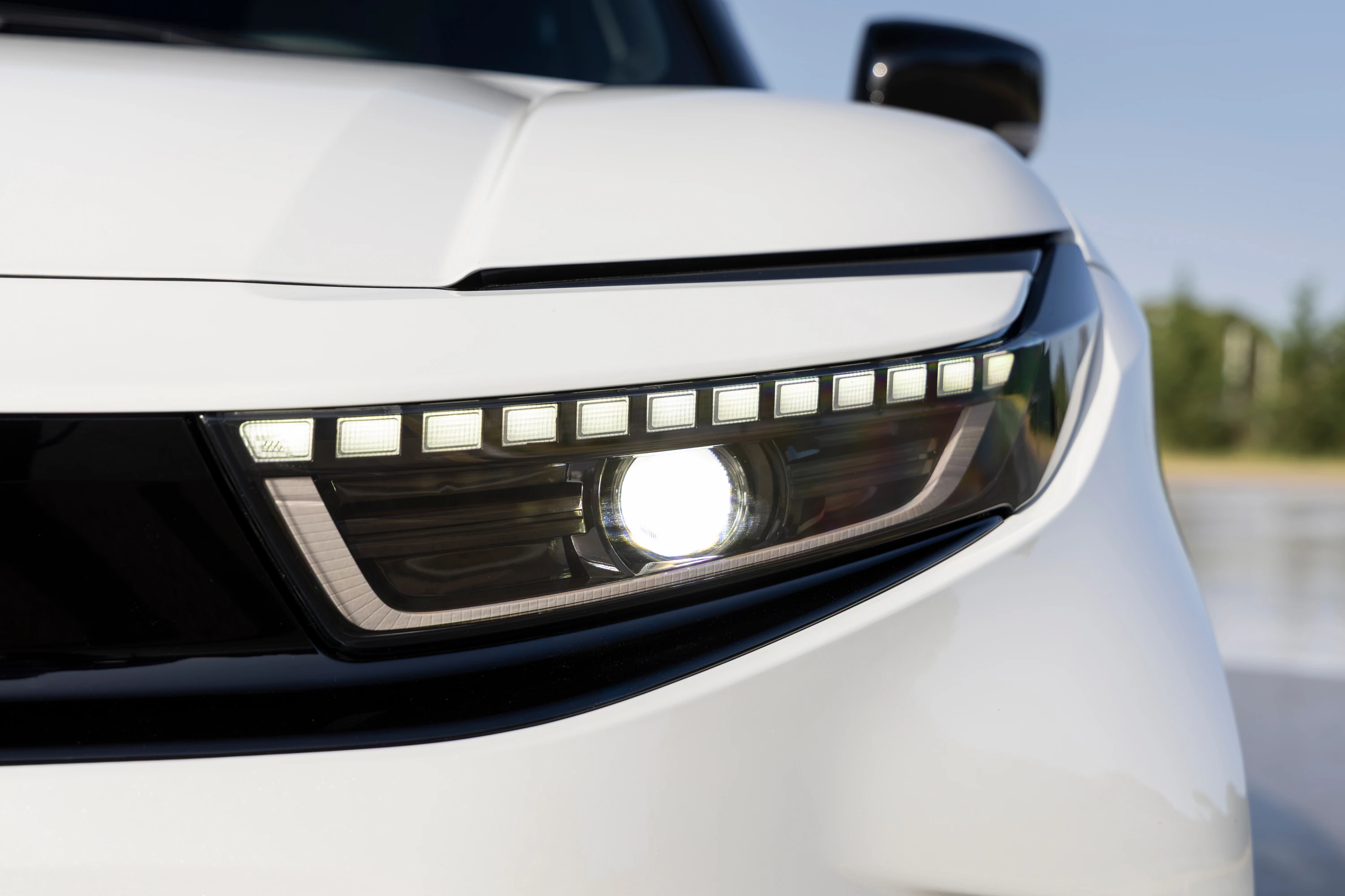 Toyota Urban Cruiser 48.8 kWh FWD headlights view