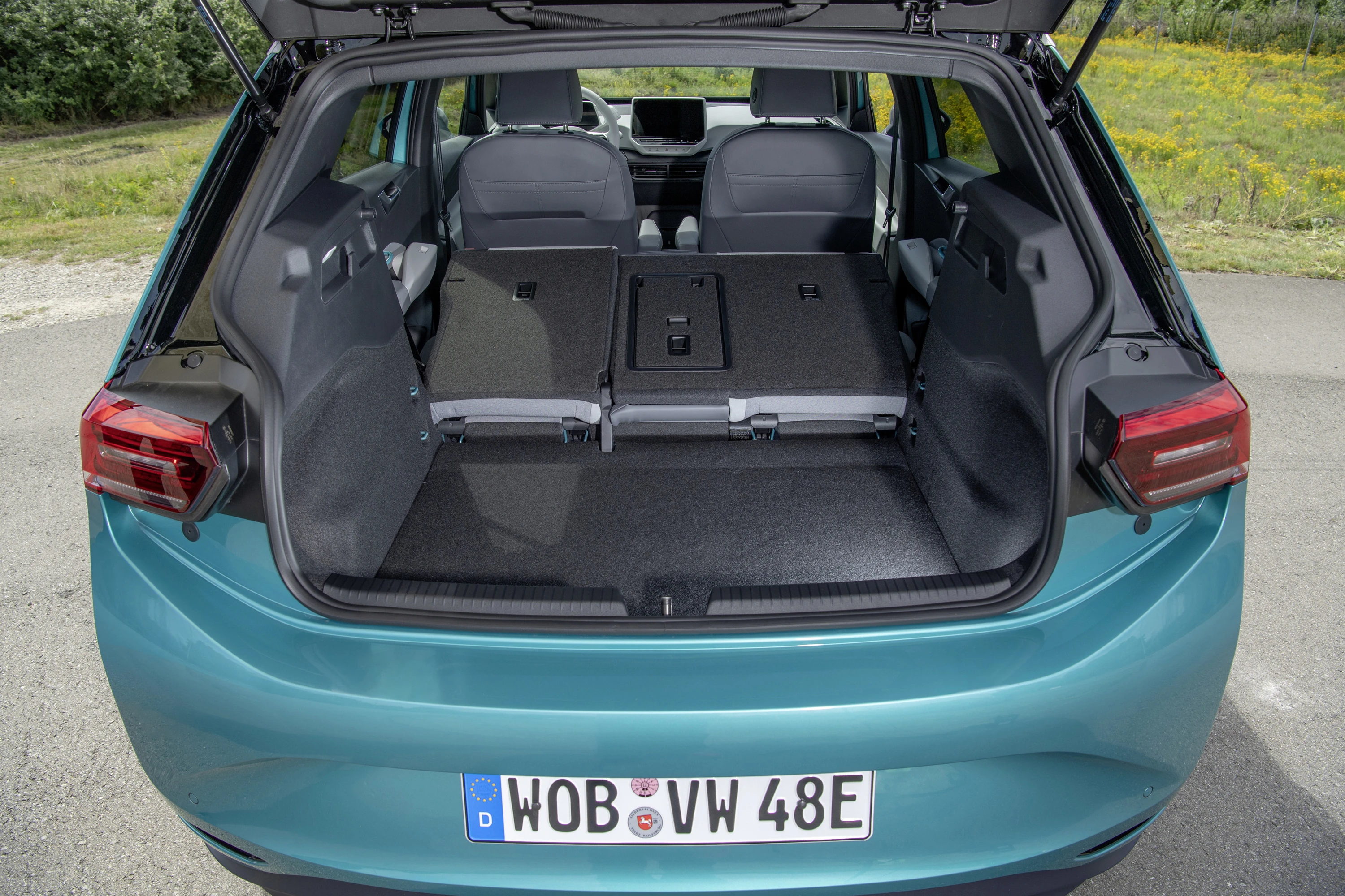 Volkswagen ID.3 Pro (GEN1) trunk view