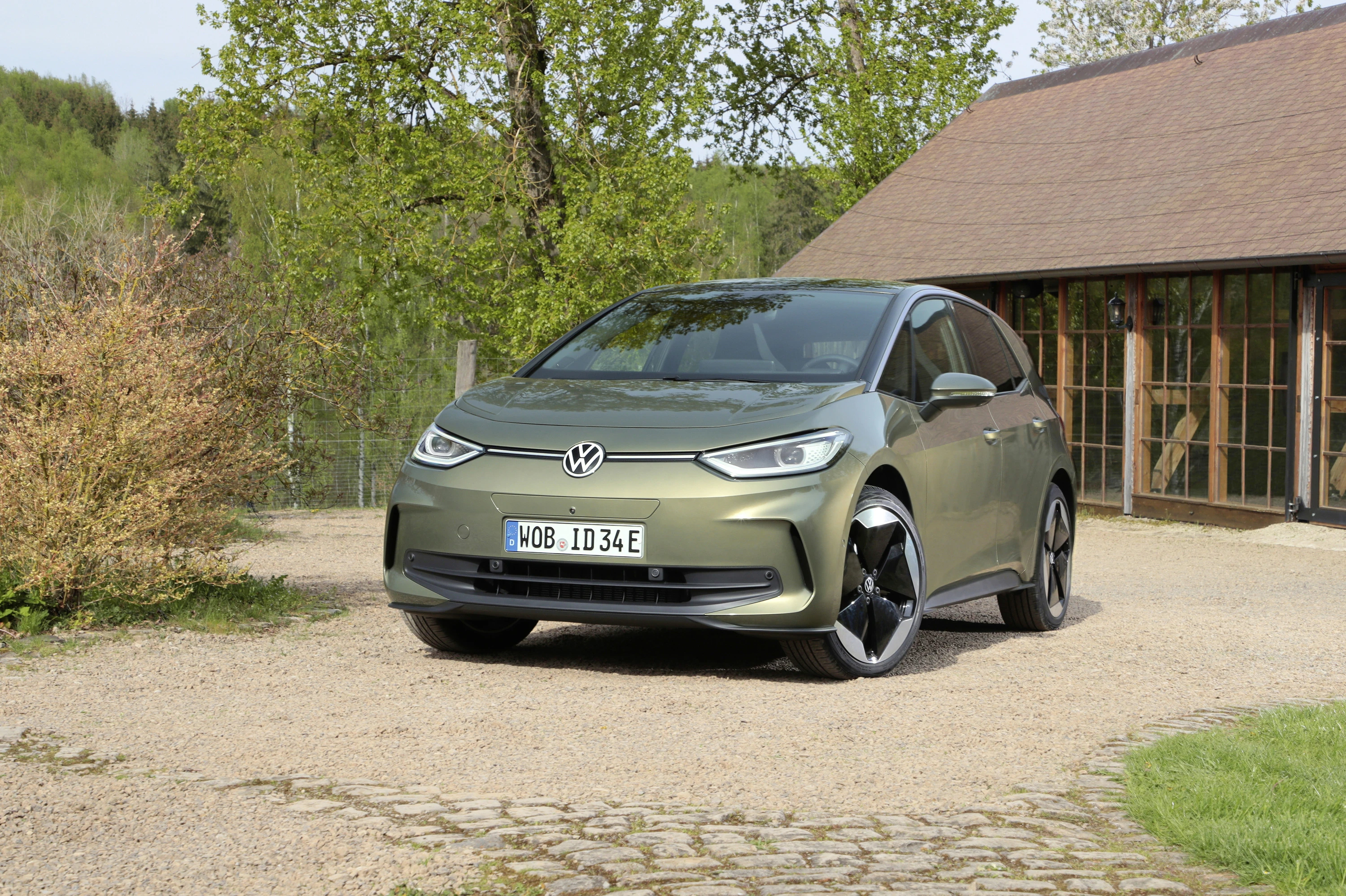 Volkswagen ID.3 Pure exterior view