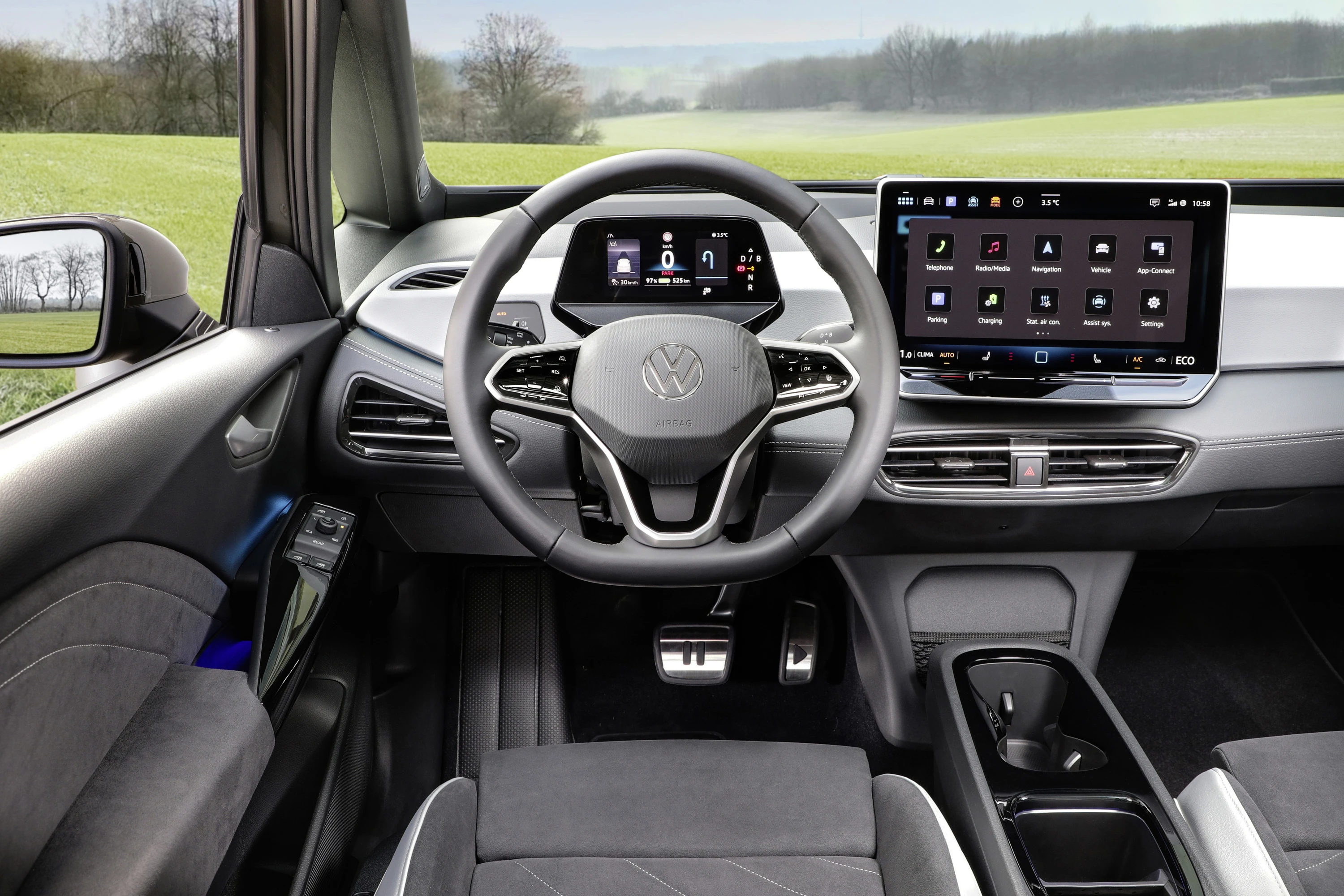 Volkswagen ID.3 Pure screens view