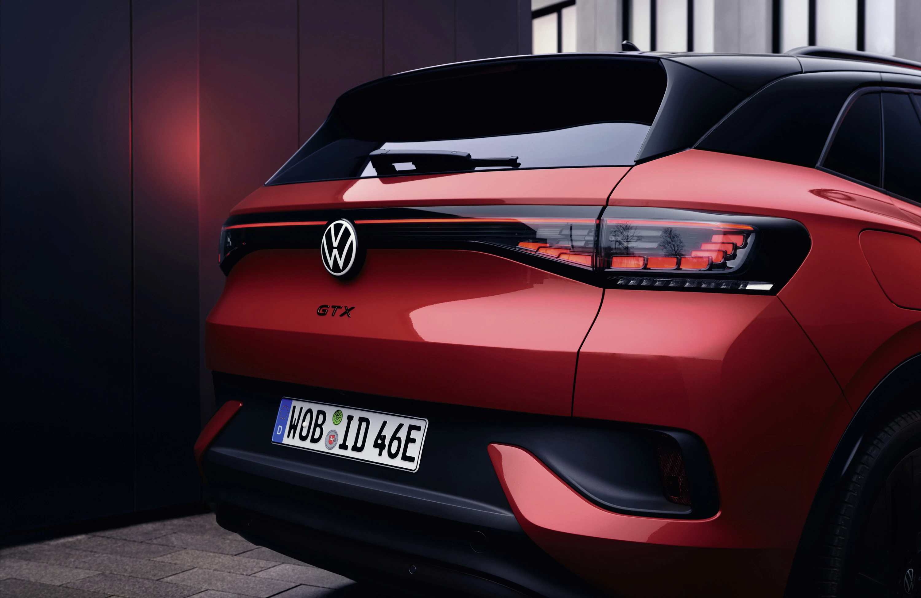 Volkswagen ID.4 GTX 4MOTION taillights view