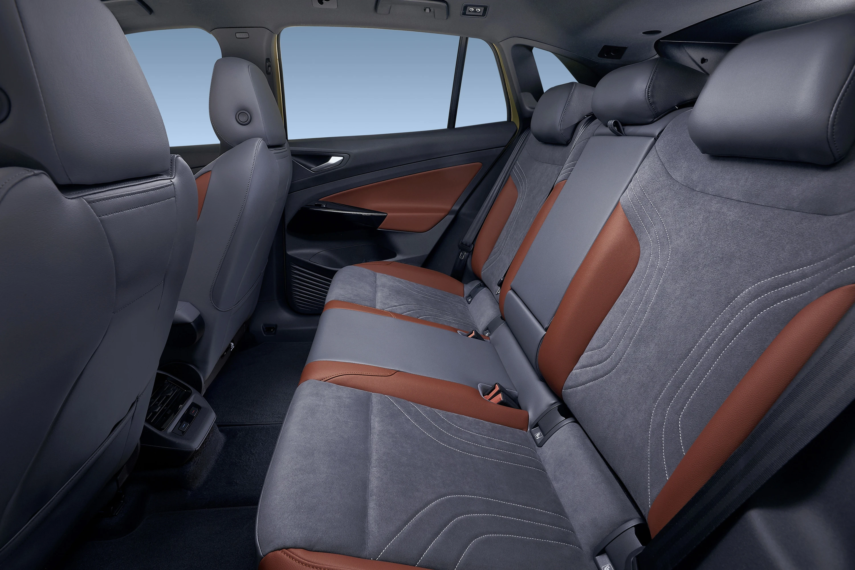 Volkswagen ID.4 Pro 4MOTION secondrowseats view