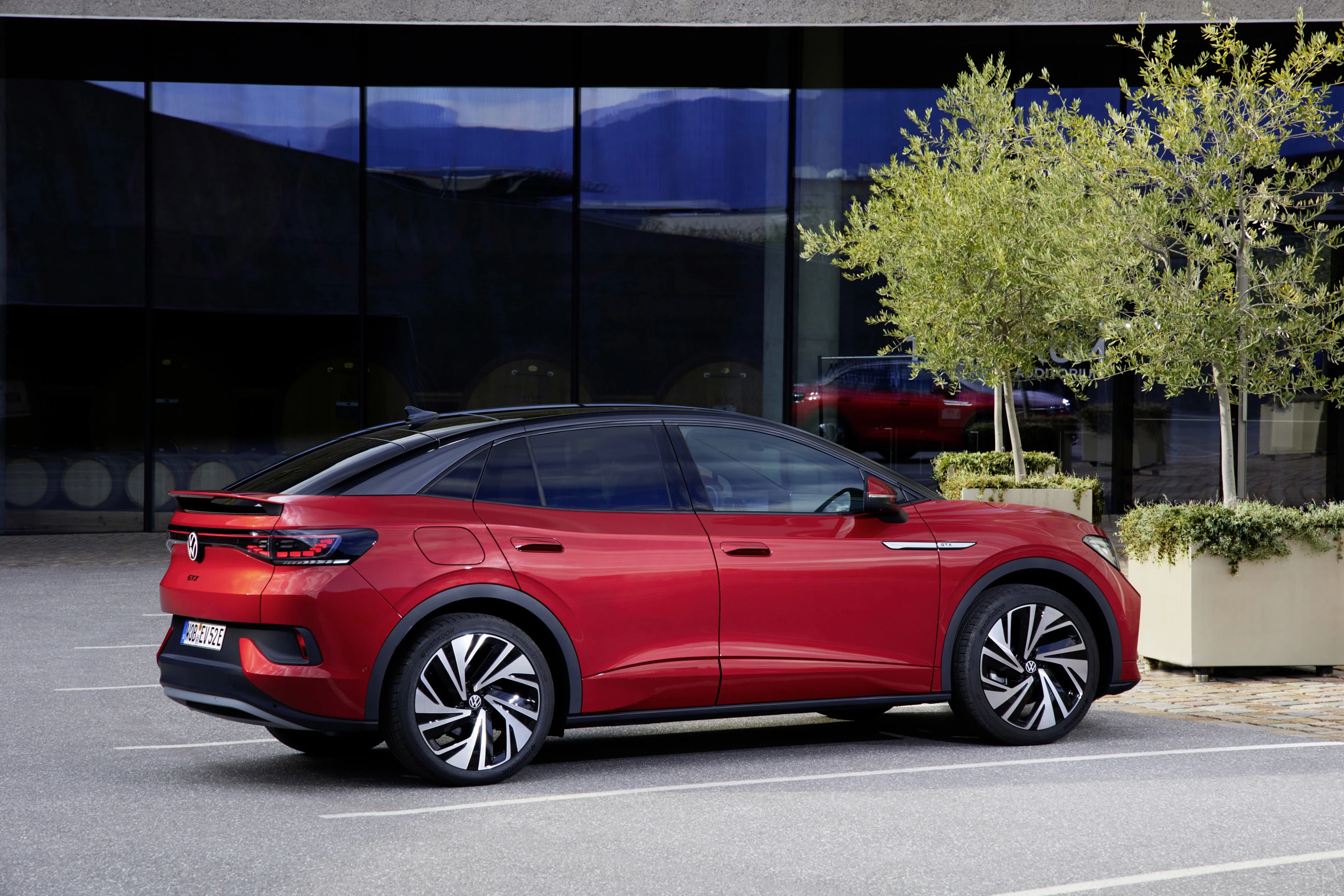 Volkswagen ID.5 GTX 4MOTION (GEN1) exterior view