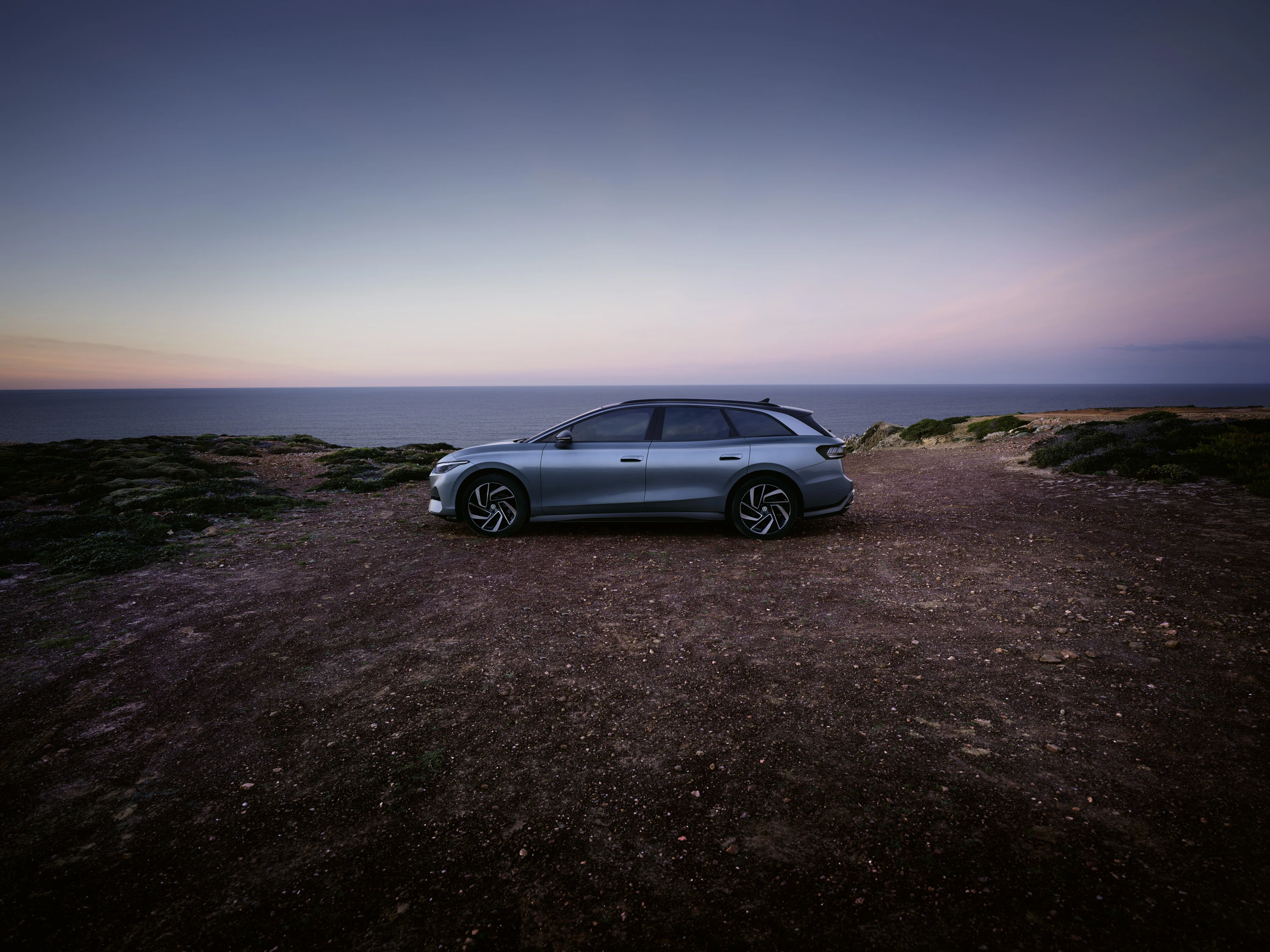 Volkswagen ID.7 Tourer Pro exterior view