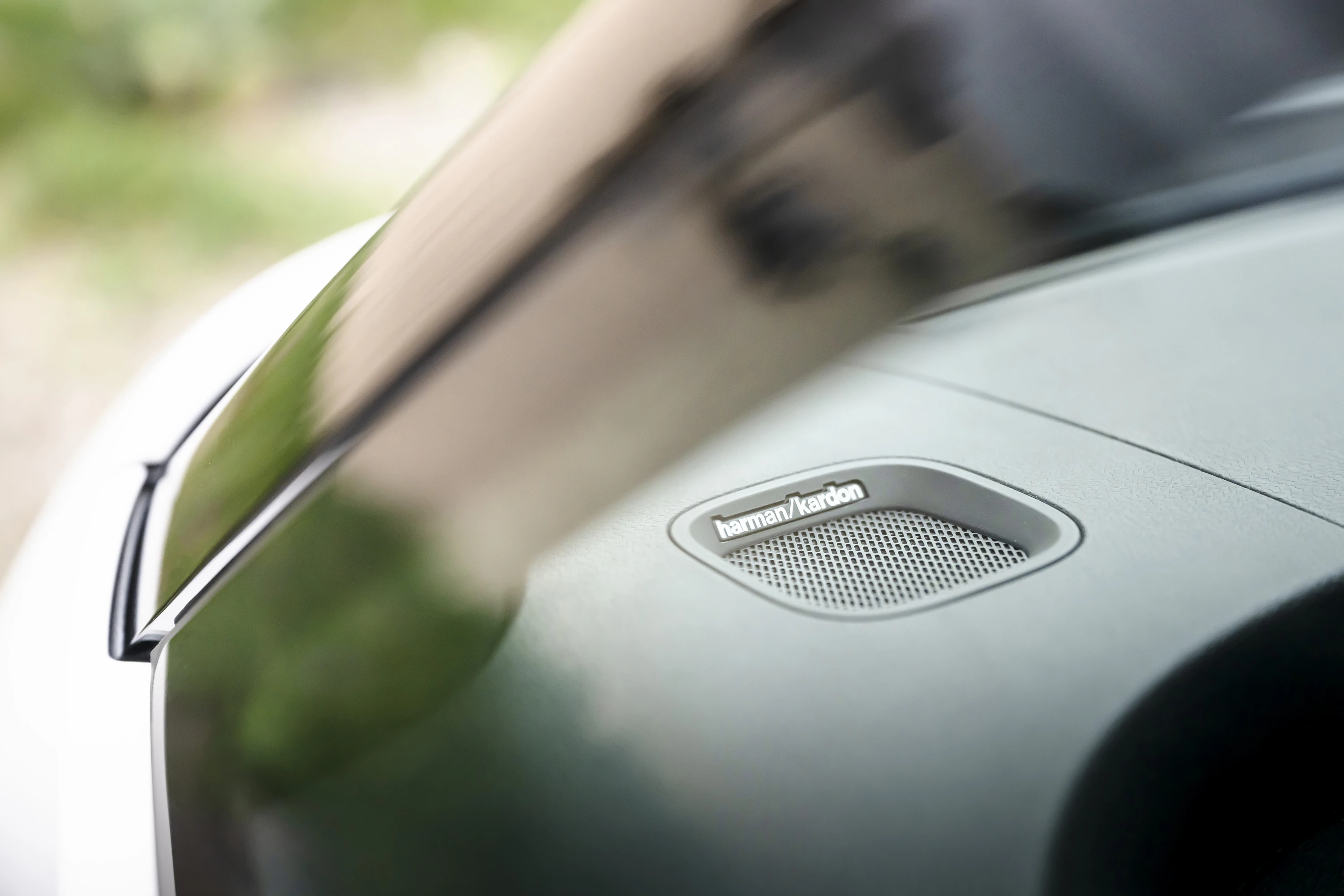Volkswagen ID. Buzz LWB Pro 86 kWh speakers view