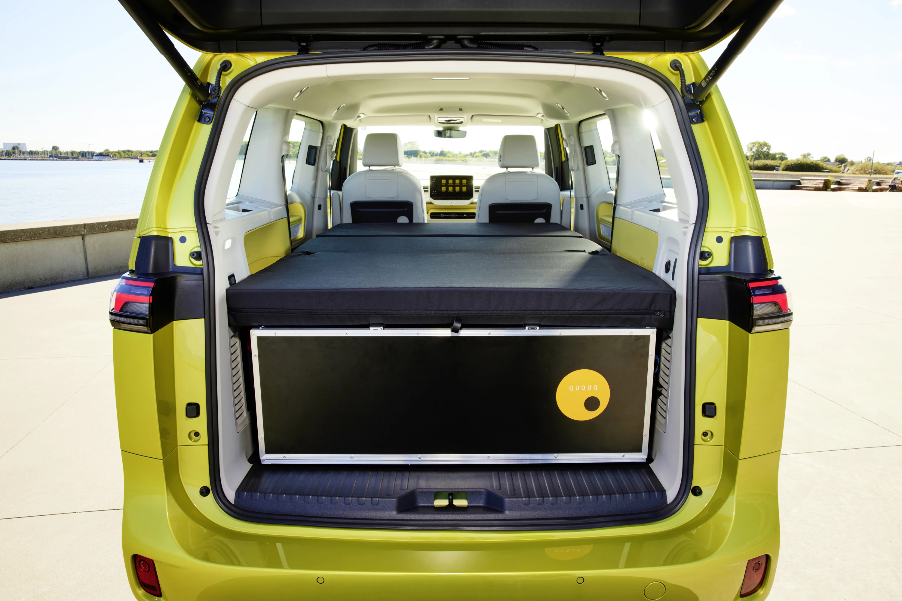 Volkswagen ID. Buzz NWB Pro 4MOTION 79 kWh trunk view