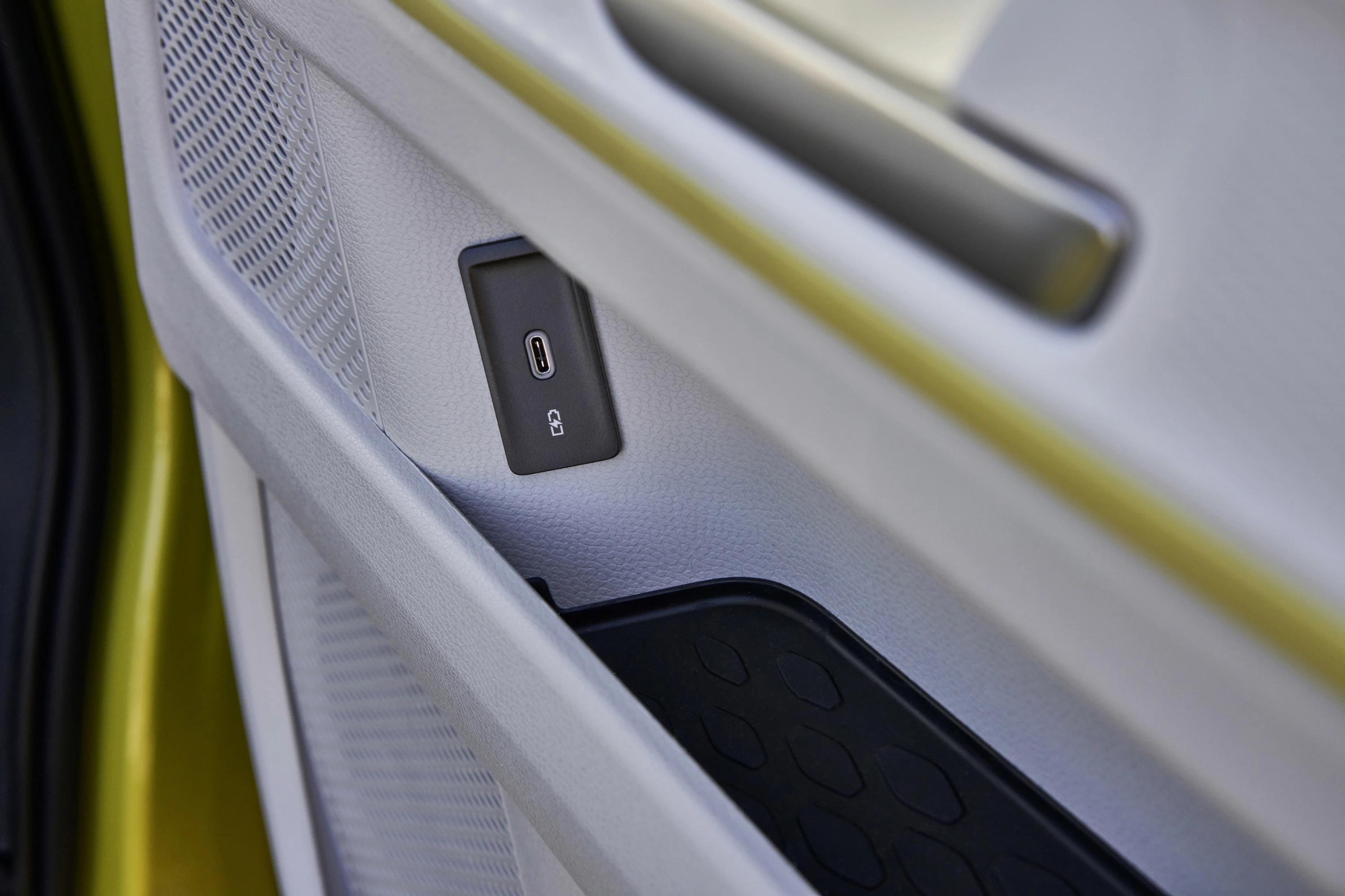 Volkswagen ID. Buzz NWB Pure 58 kWh interior view