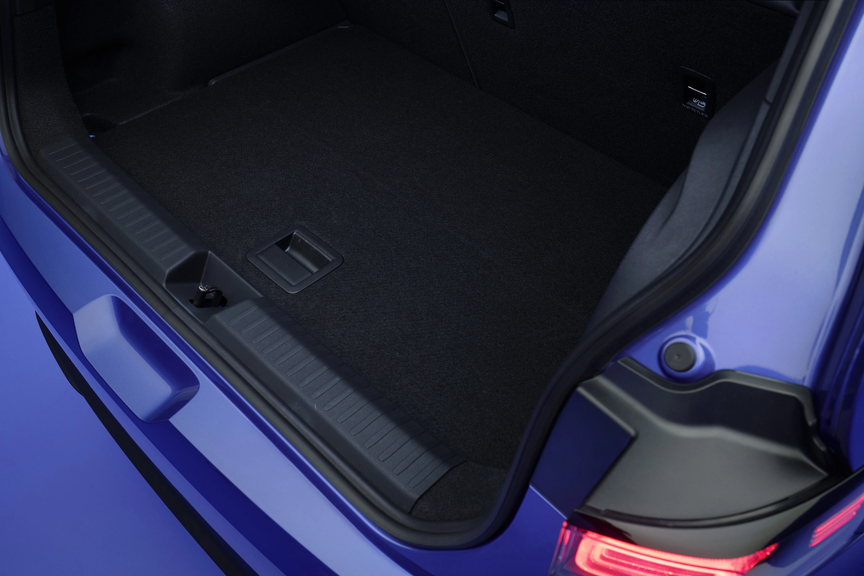 Volkswagen ID. Polo 155 kW trunk view