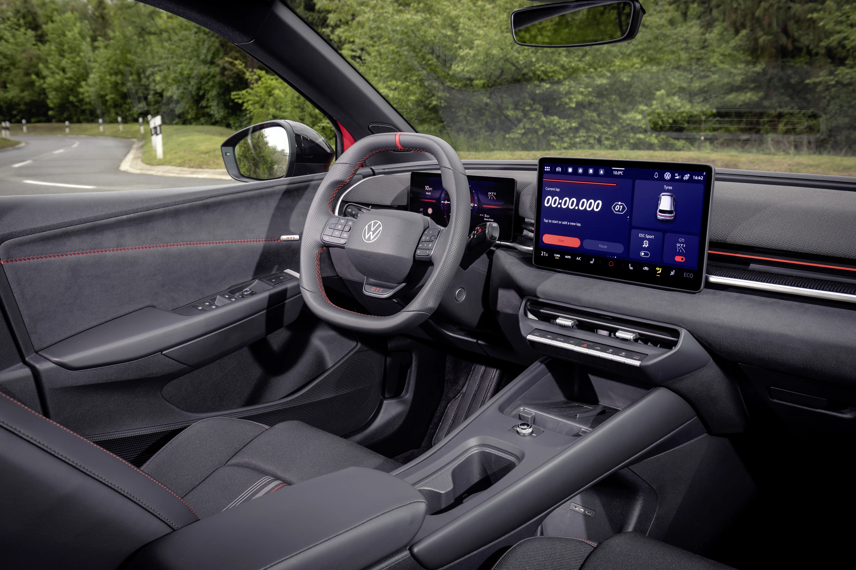 Volkswagen ID. Polo GTI screens view