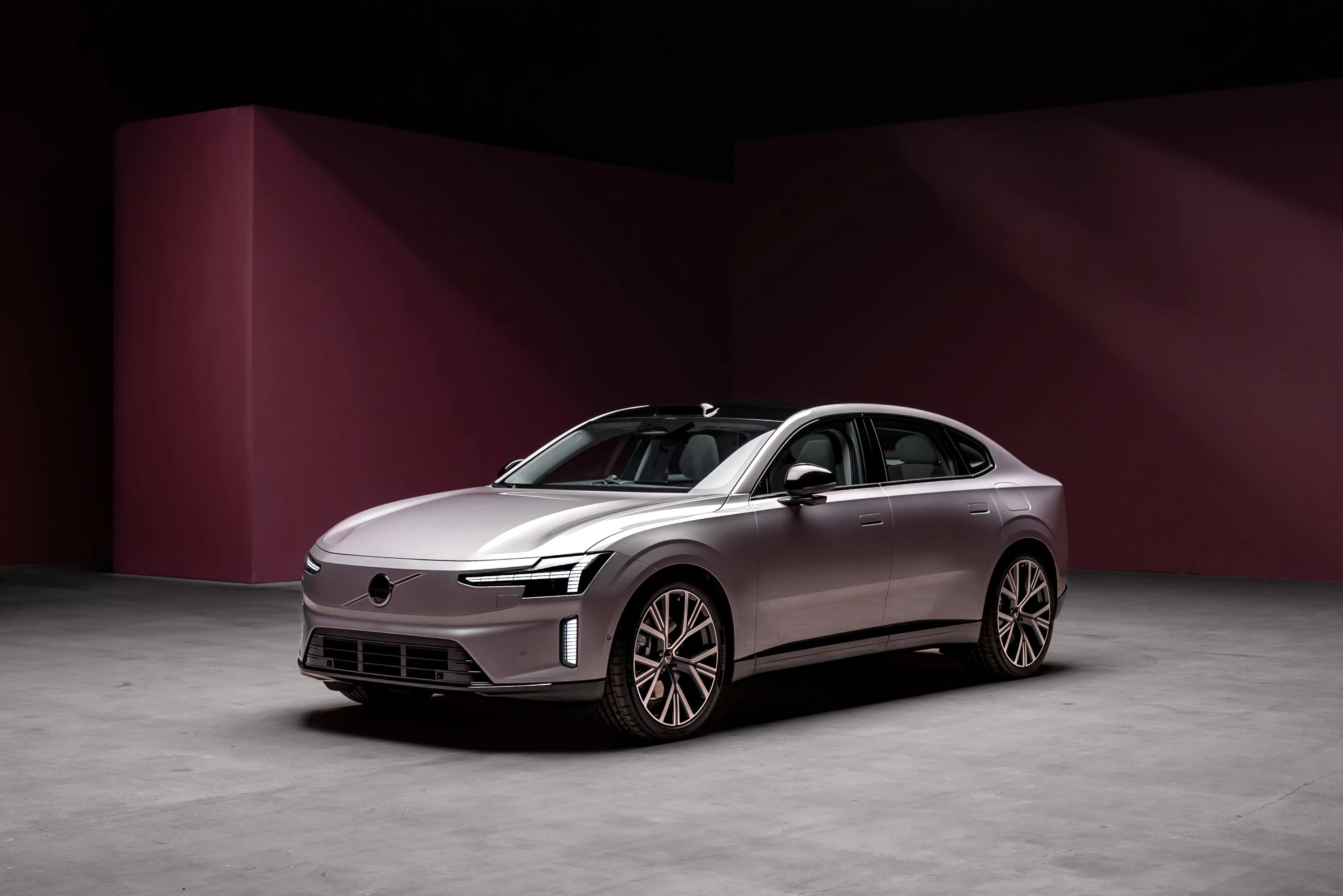 Volvo ES90 Single Motor Extended Range electric vehicle