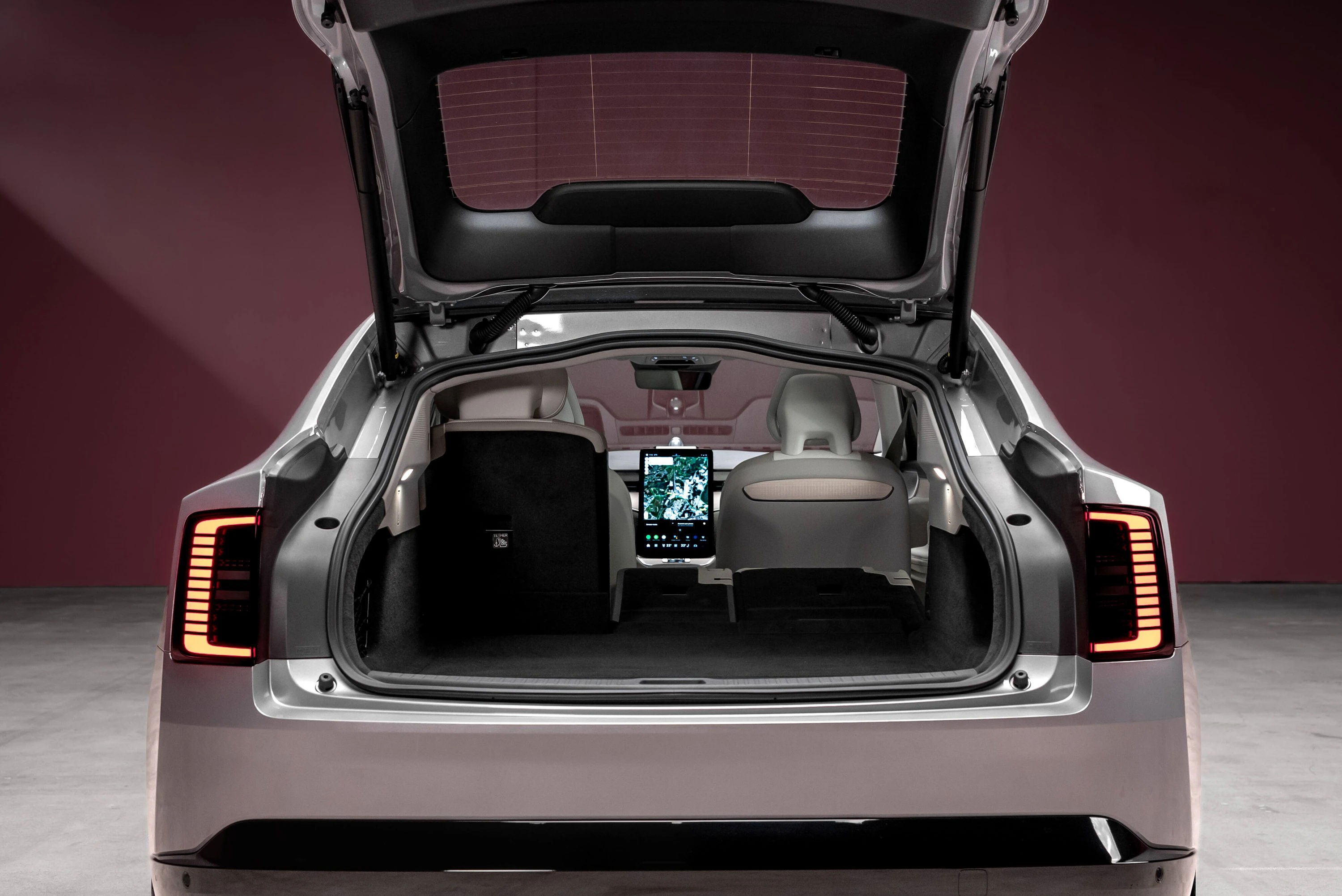 Volvo ES90 Twin Motor trunk view