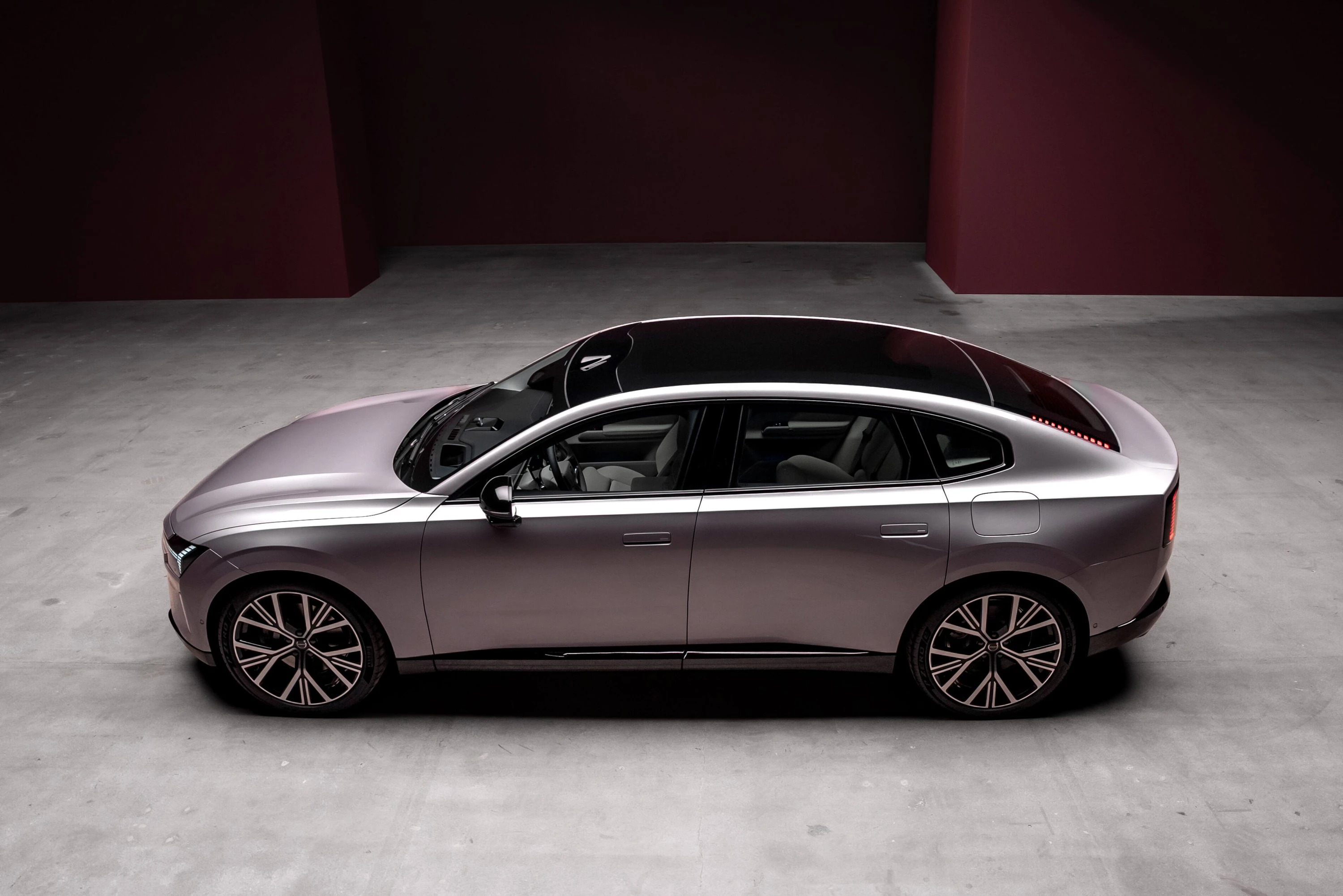 Volvo ES90 Twin Motor exterior view