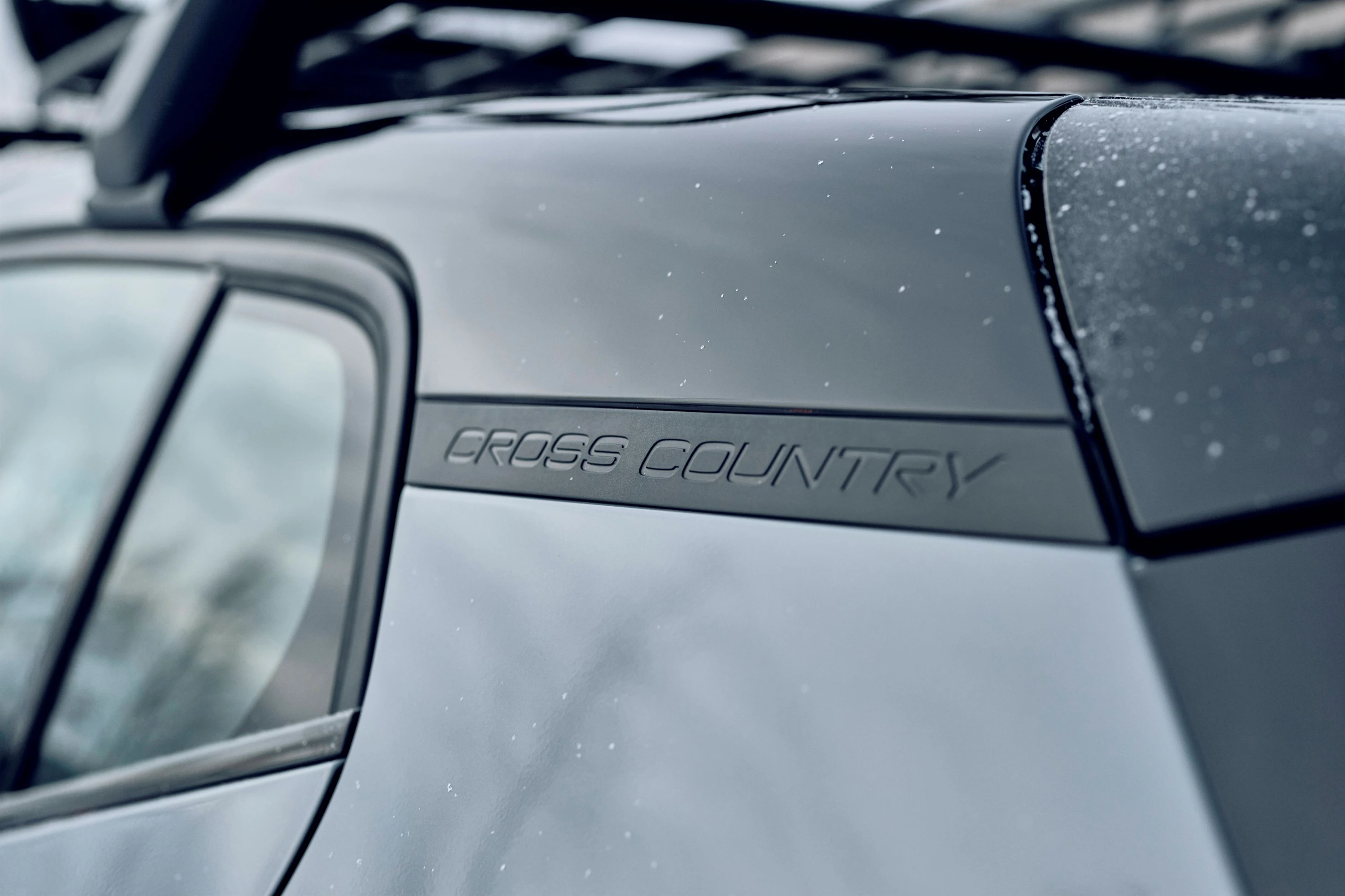 Volvo EX30 Cross Country P5 Long Range details view