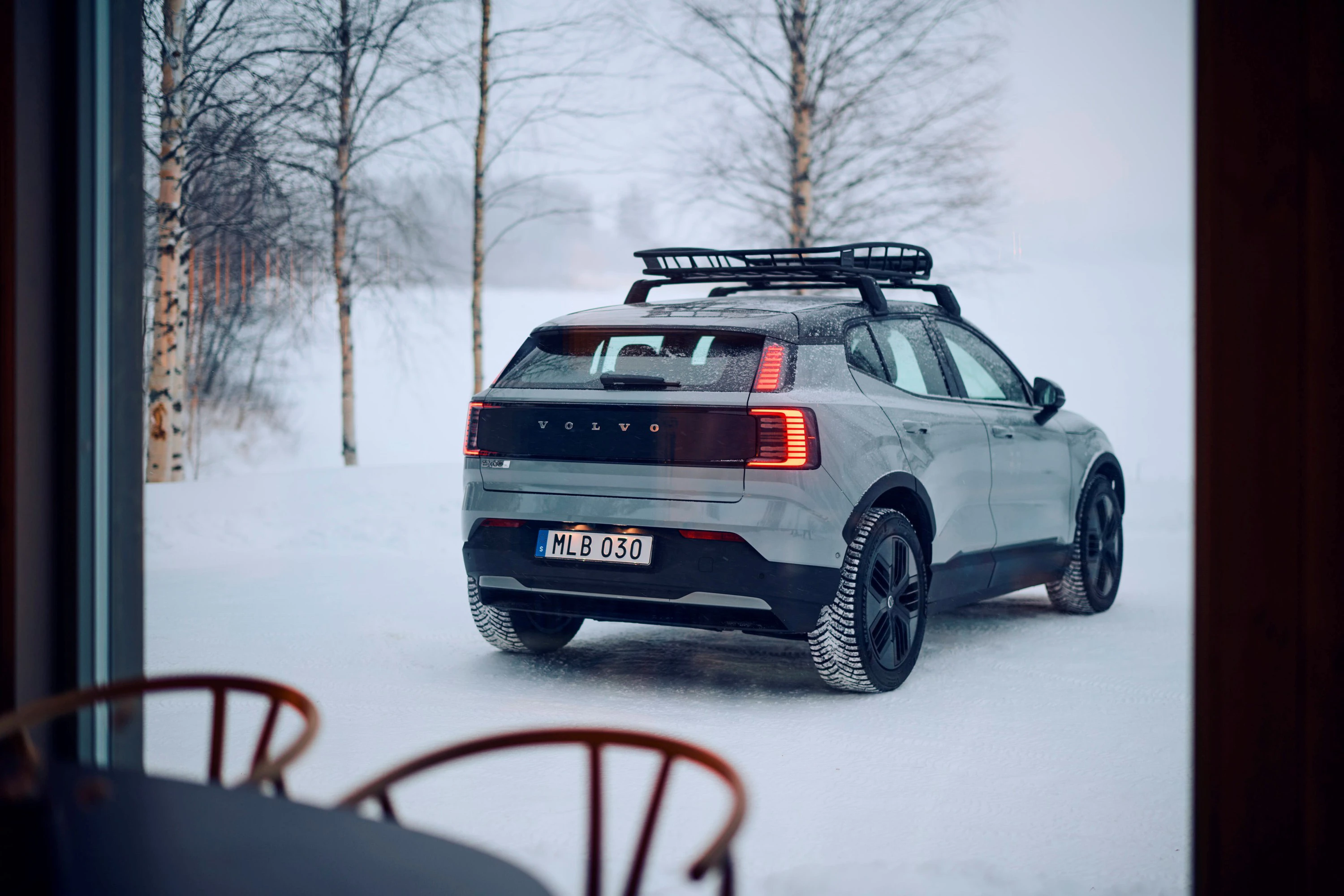 Volvo EX30 Cross Country P5 Long Range taillights view