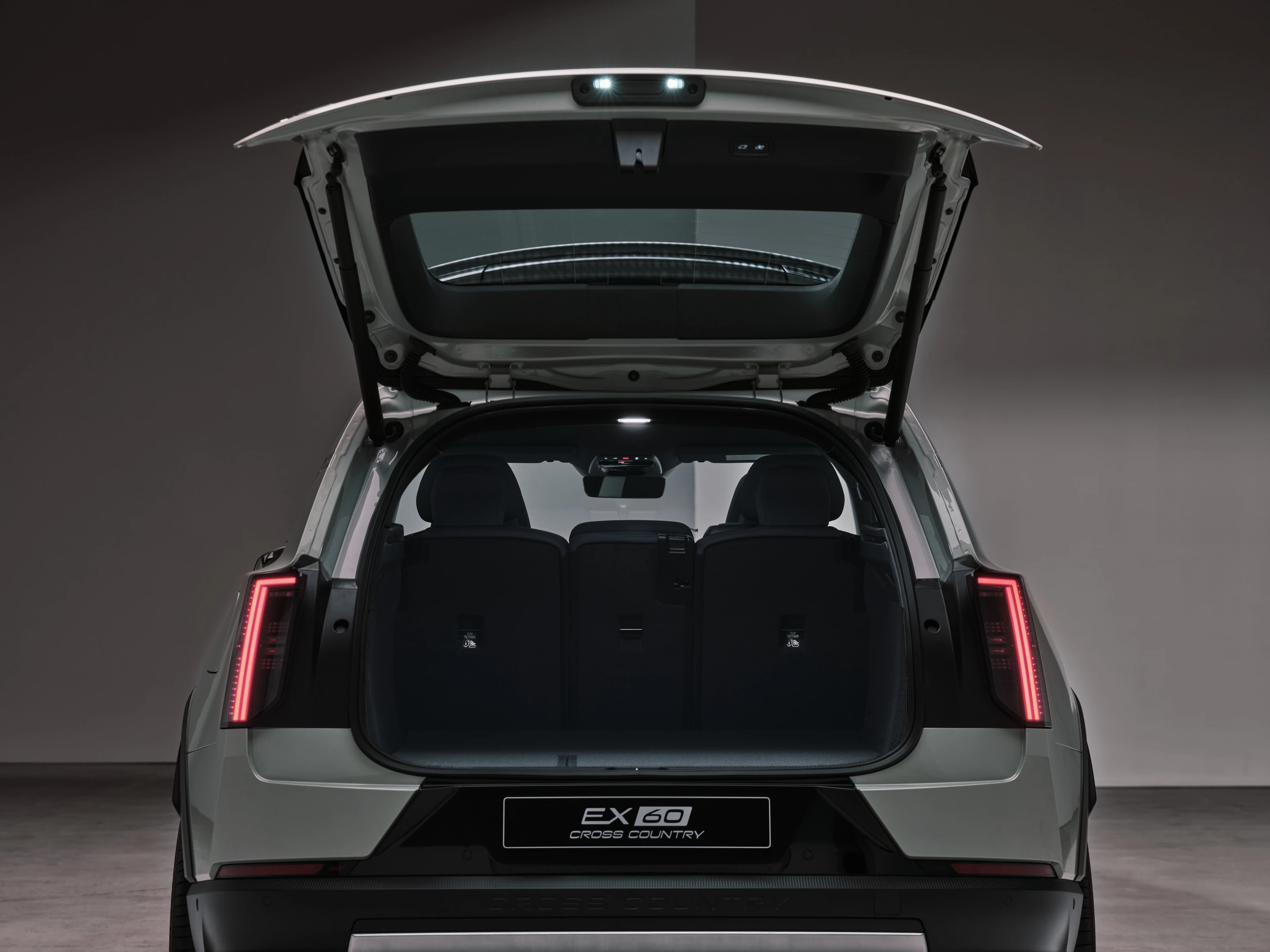 Volvo EX60 P10 AWD Electric trunk view