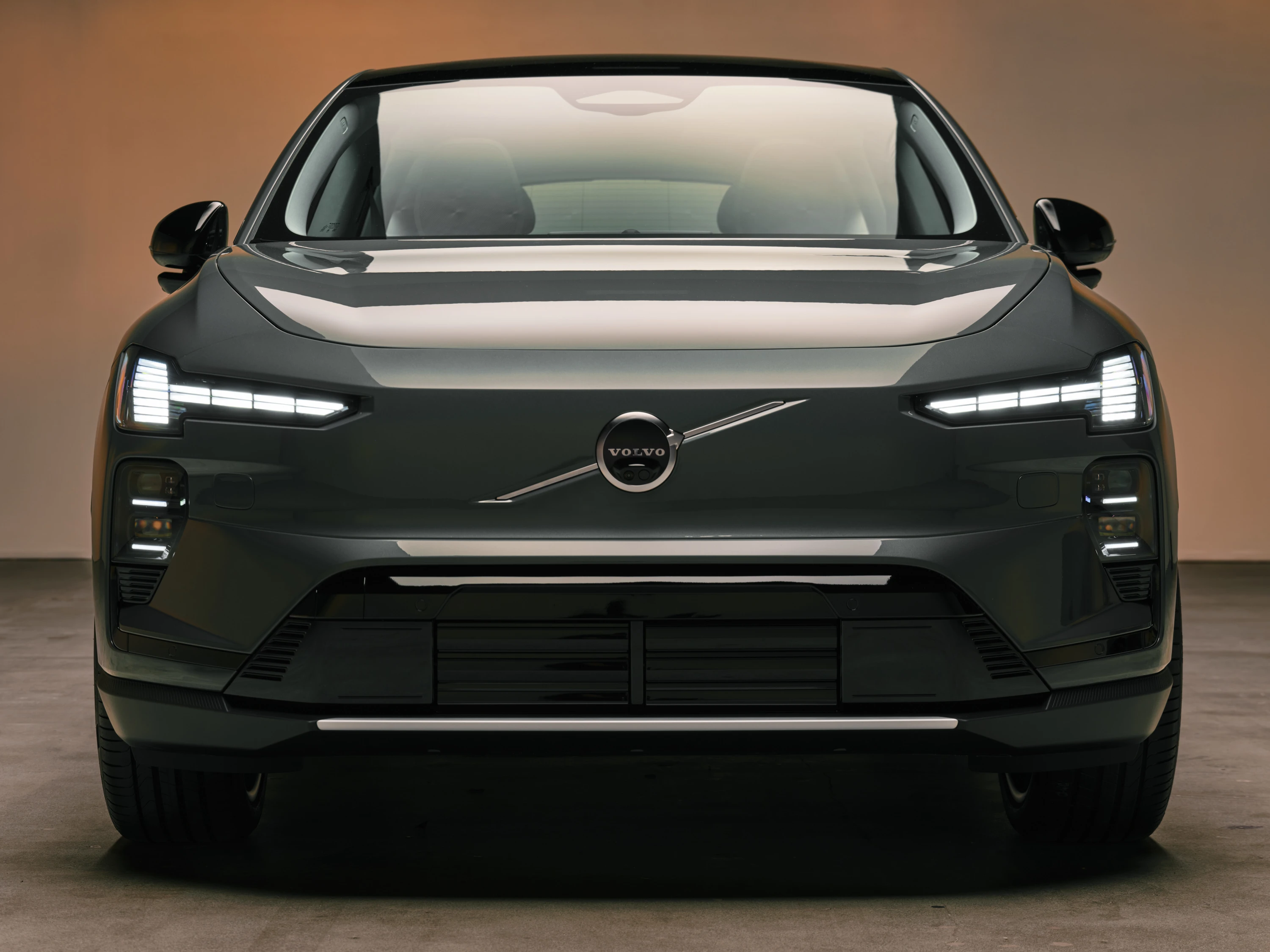 Volvo EX60 P12 AWD Electric headlights view