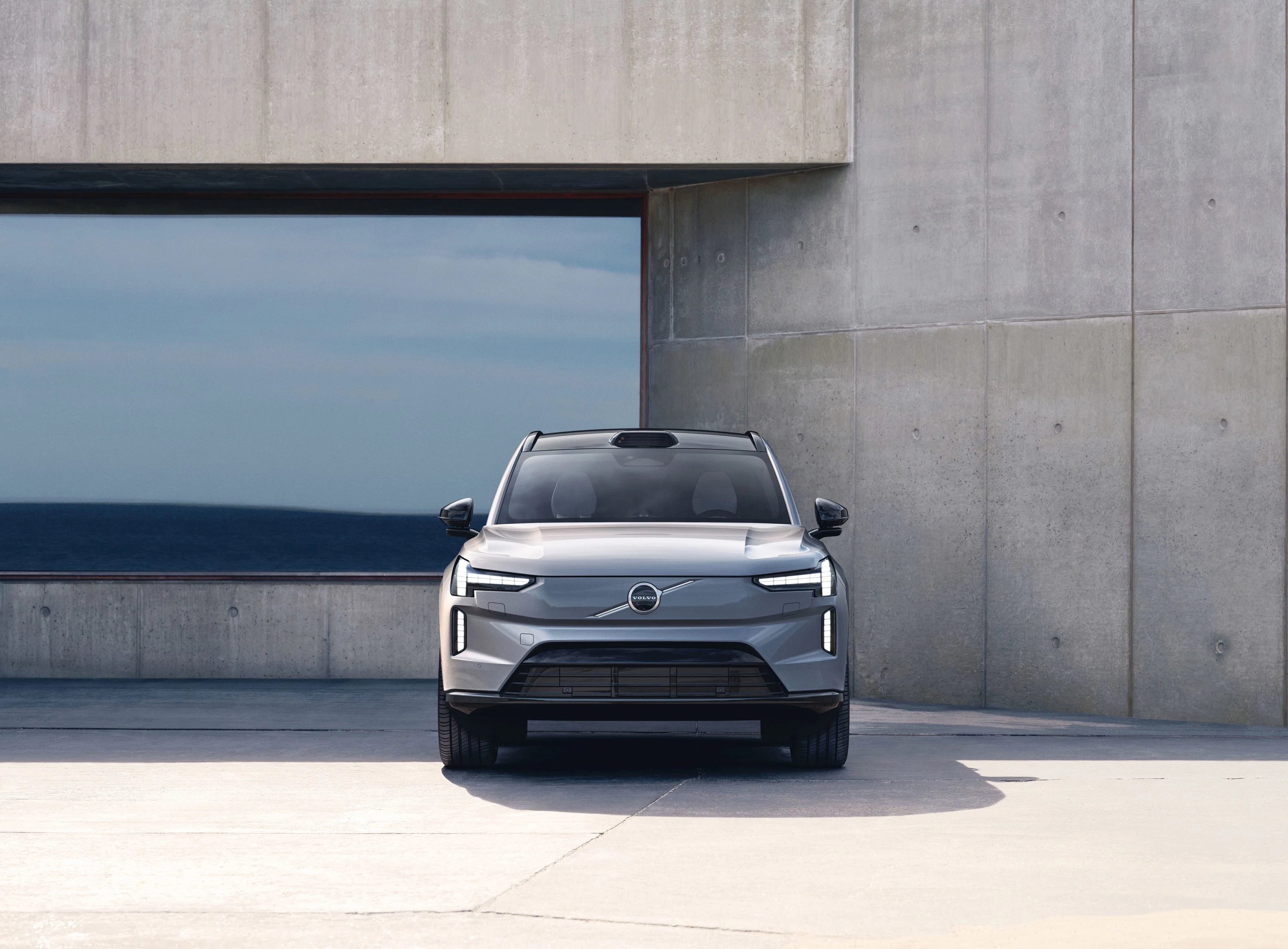 Volvo EX90 Single Motor exterior view