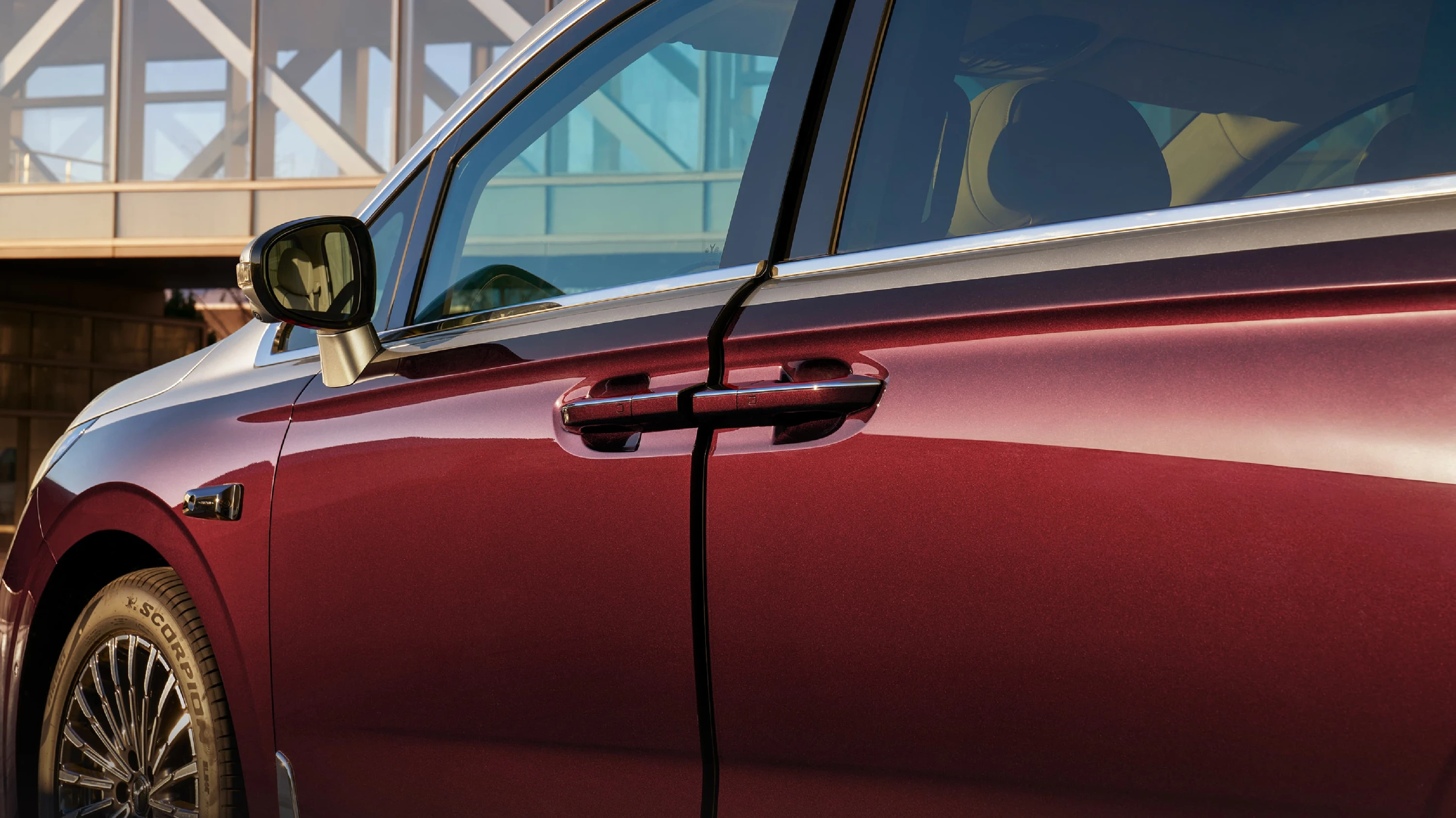 Voyah Dream Ultra Long Range AWD door view