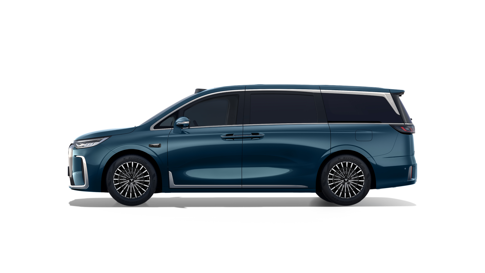 Voyah Dream Ultra Long Range AWD exterior view