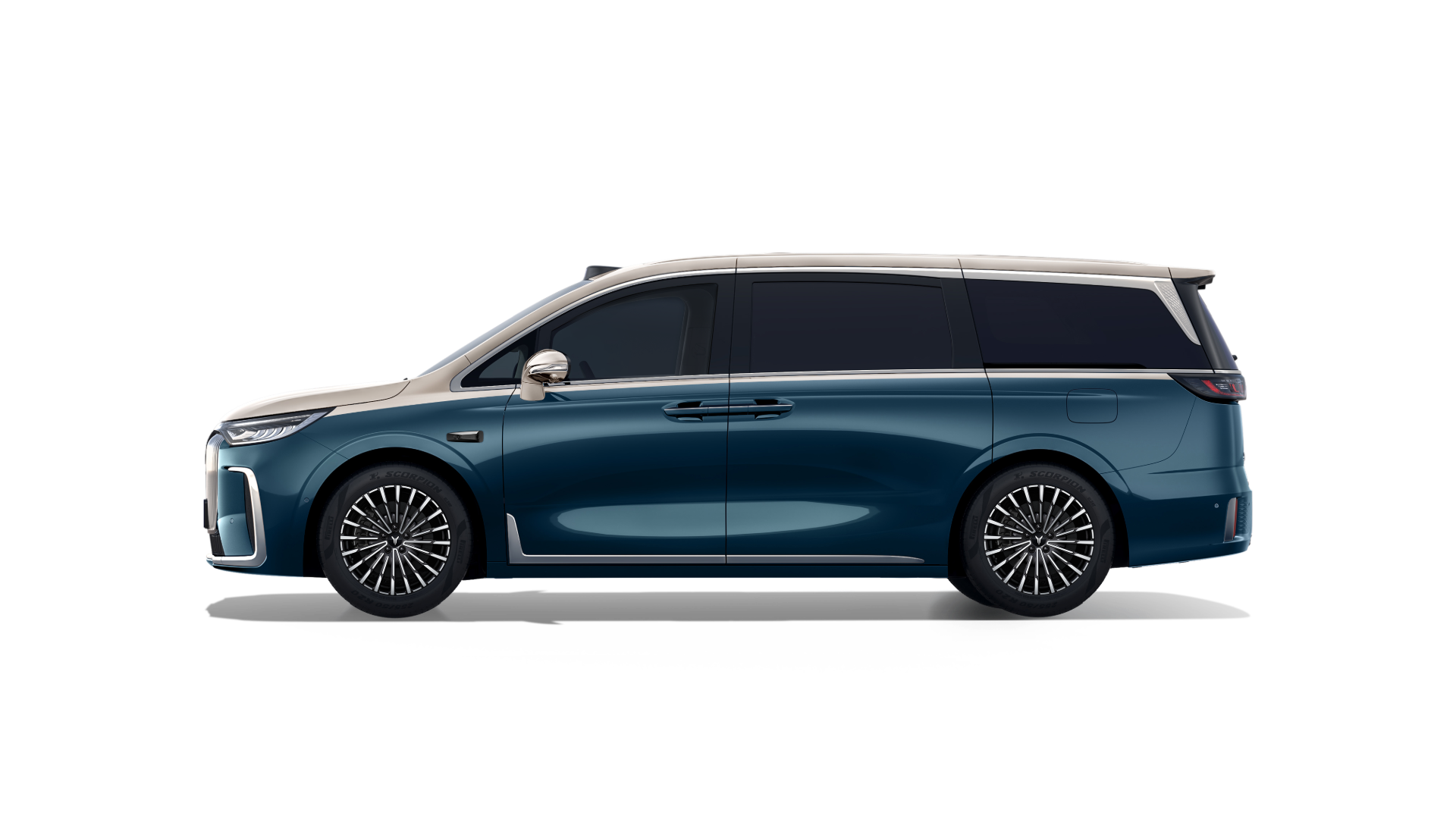 Voyah Dream Ultra Long Range AWD exterior view