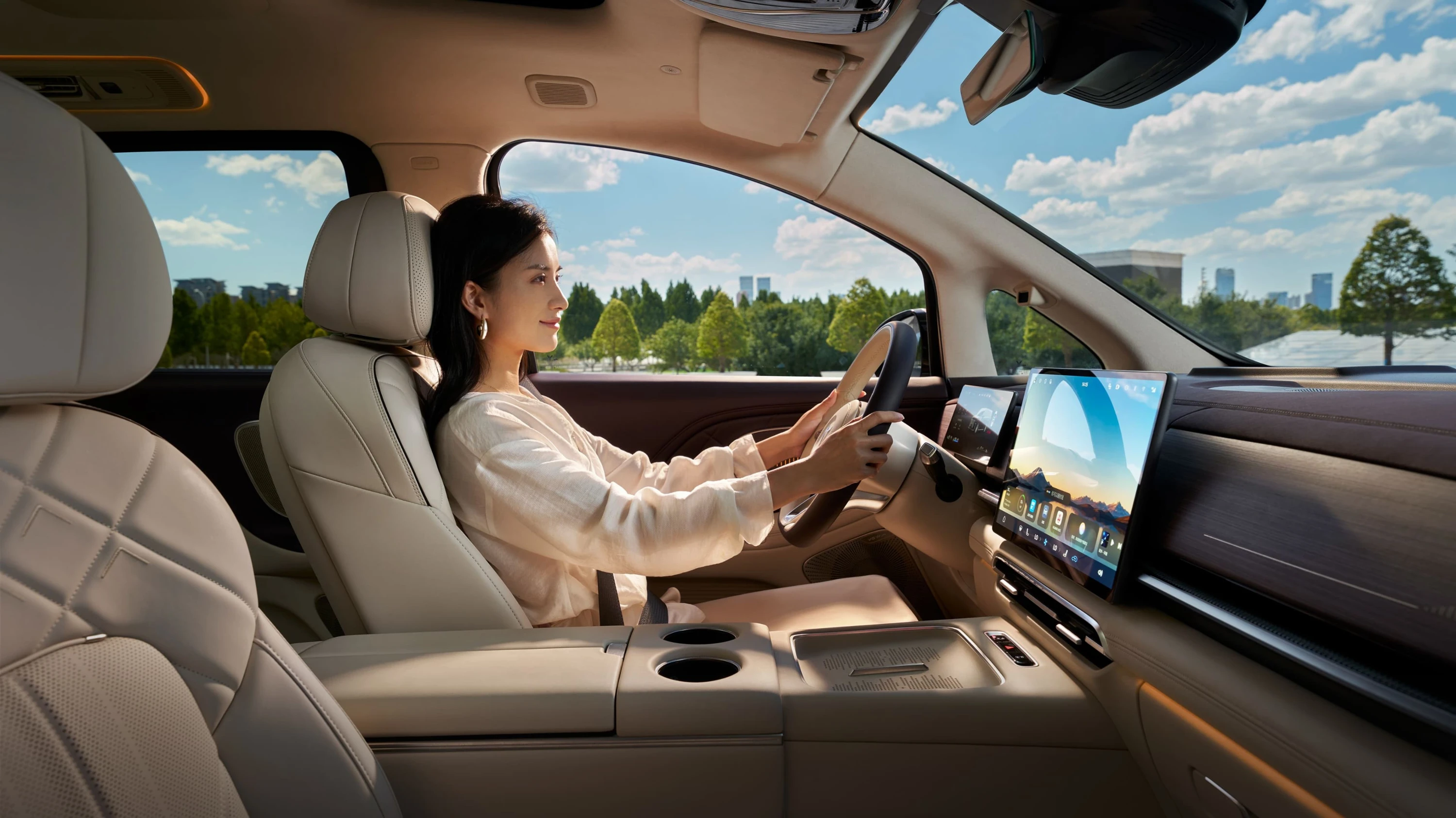 Voyah Dream Ultra Long Range AWD frontseats view