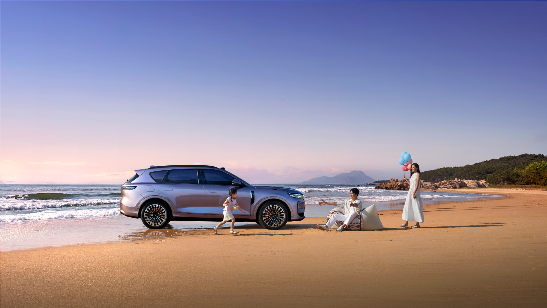 VOYAH Taishan X8 120 kWh exterior view