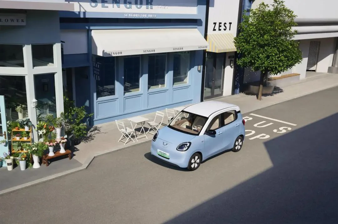 Wuling Hongguang Mini EV 205 km exterior view
