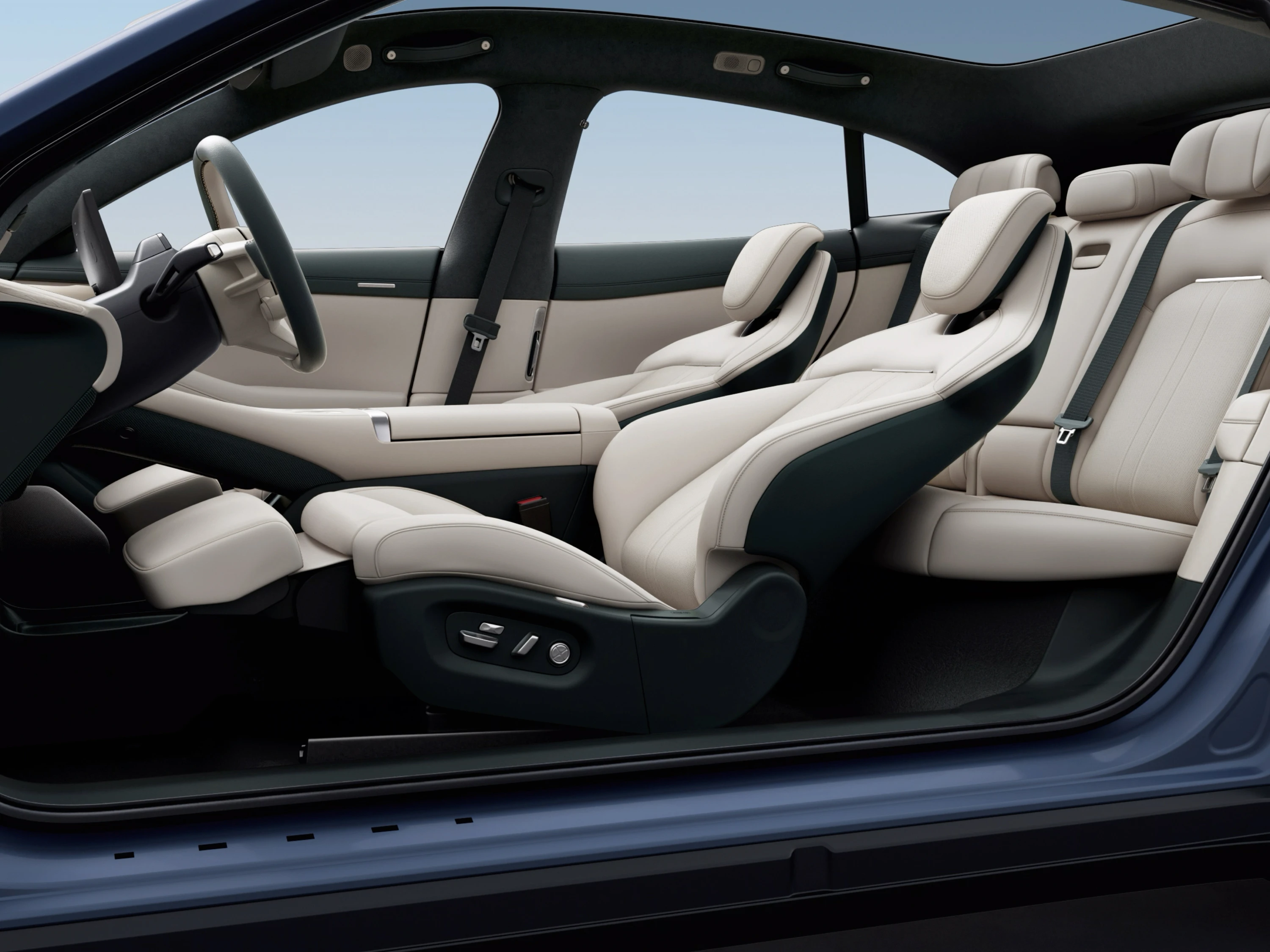 Xiaomi YU7 Standard frontseats view