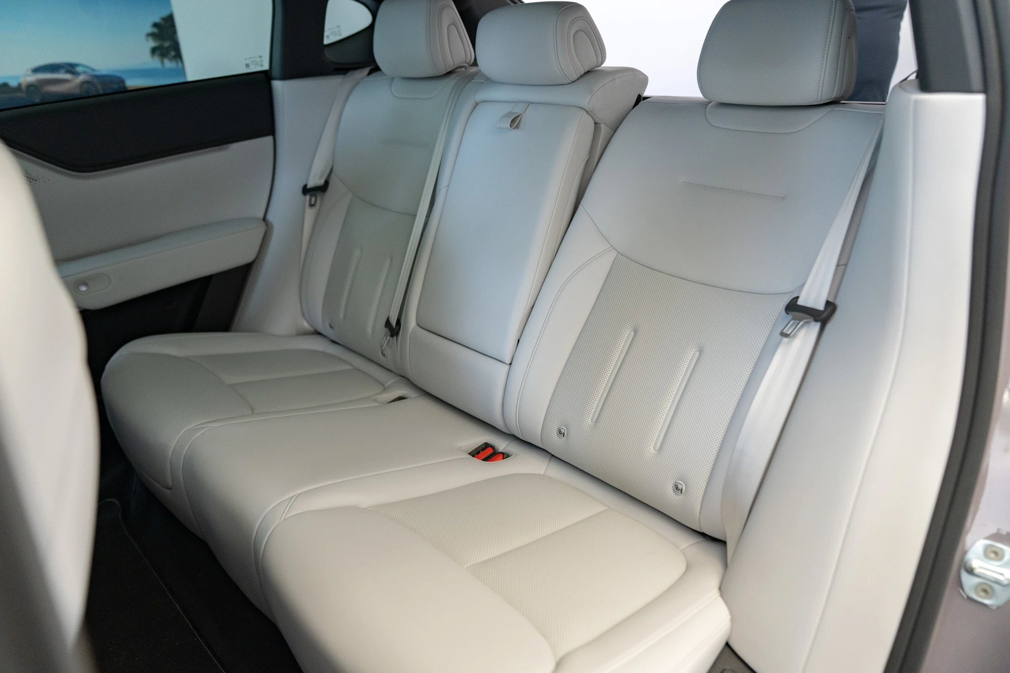Xpeng G6 AWD Performance secondrowseats view