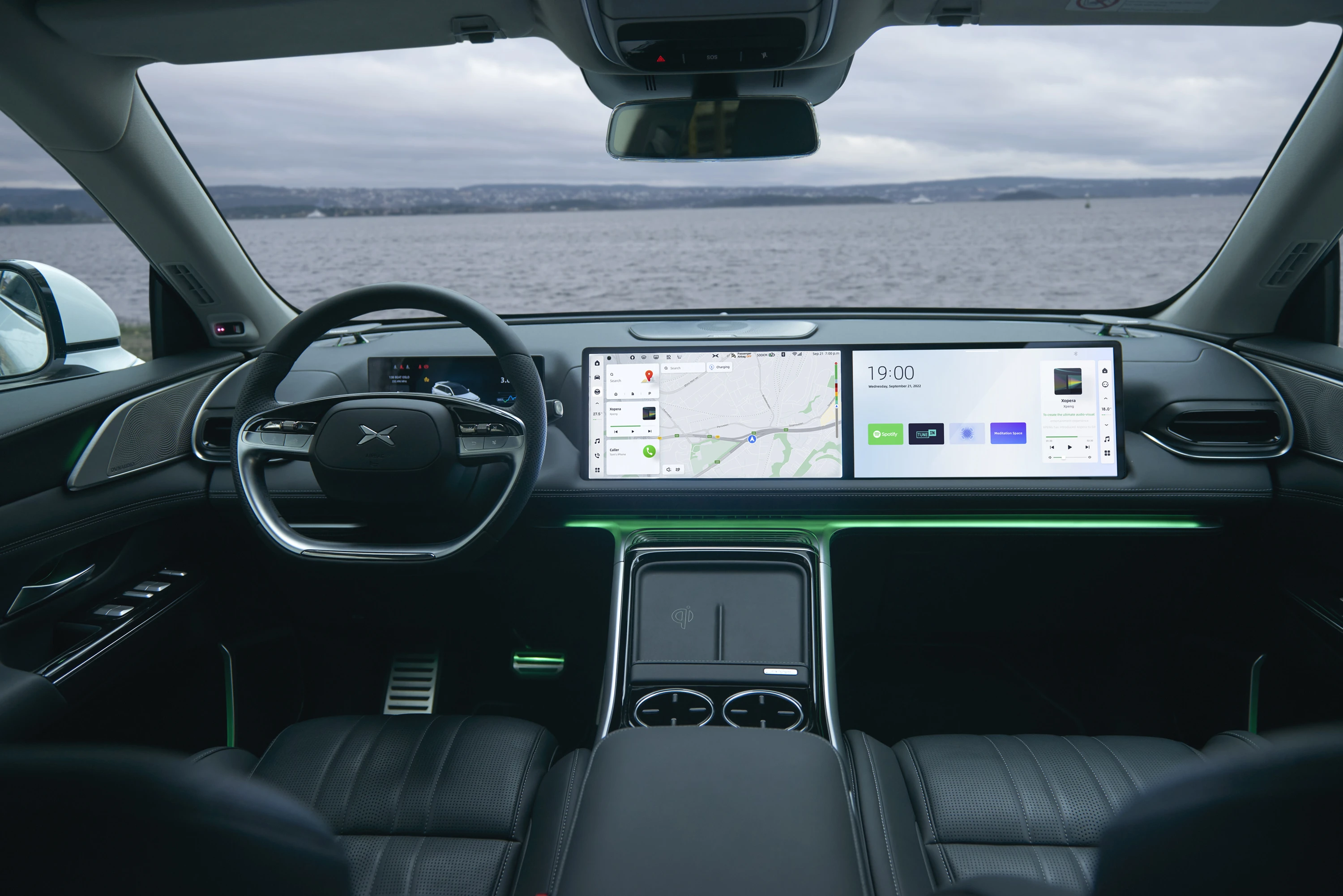 XPENG G9 RWD Standard Range screens view