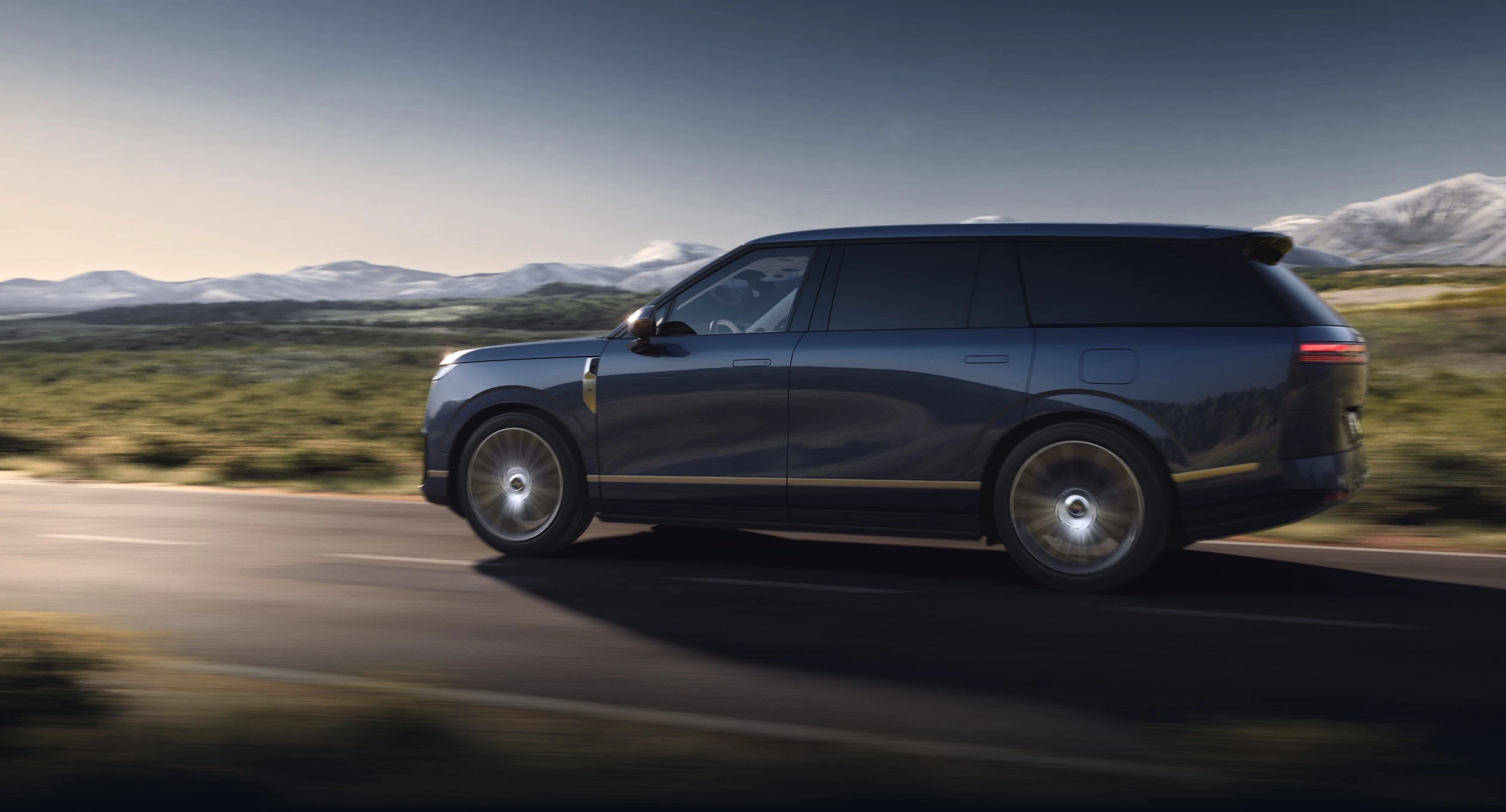 XPENG GX 110 kWh AWD exterior view