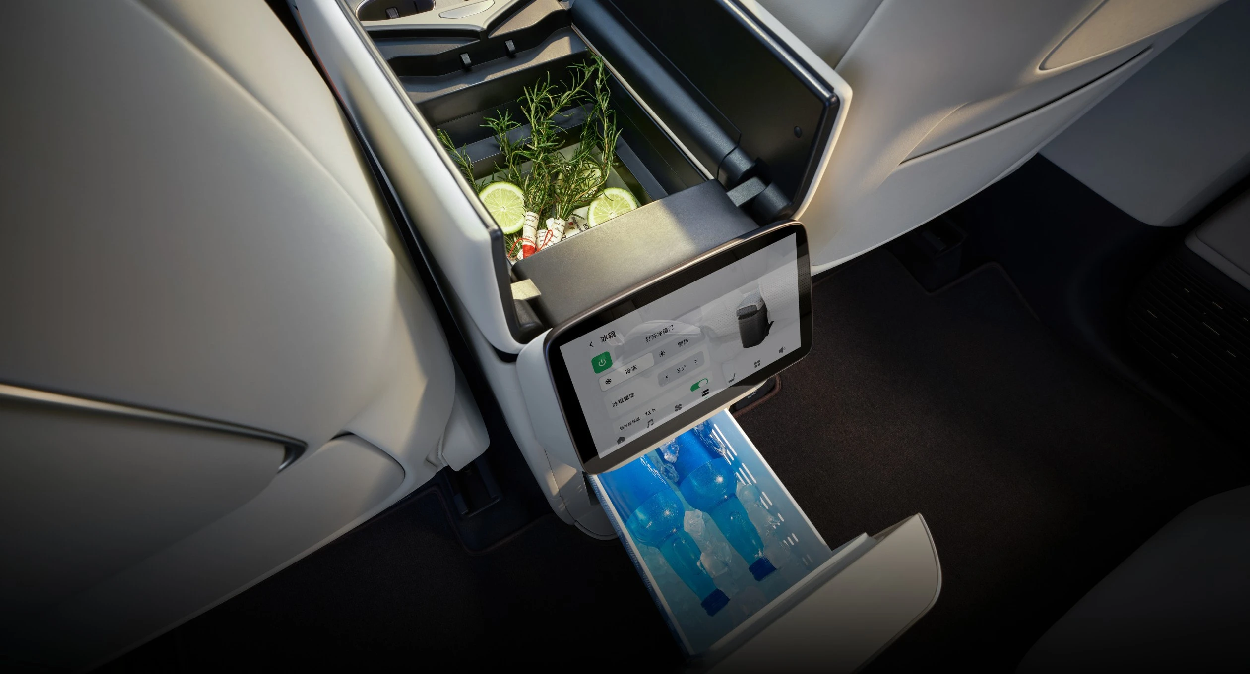 XPENG GX 110 kWh AWD interiorstorage view