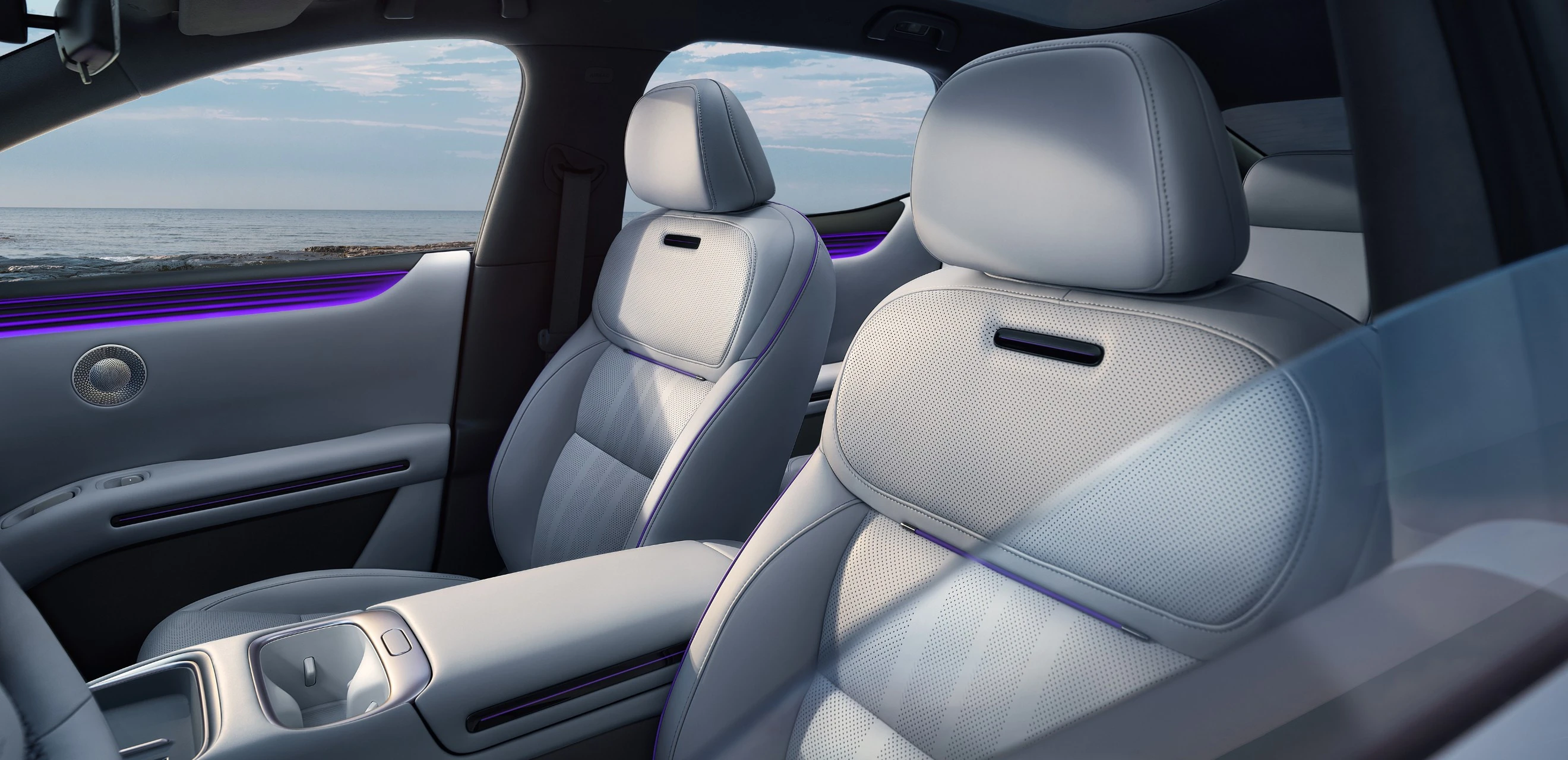 XPENG L03 58.3 kWh RWD frontseats view