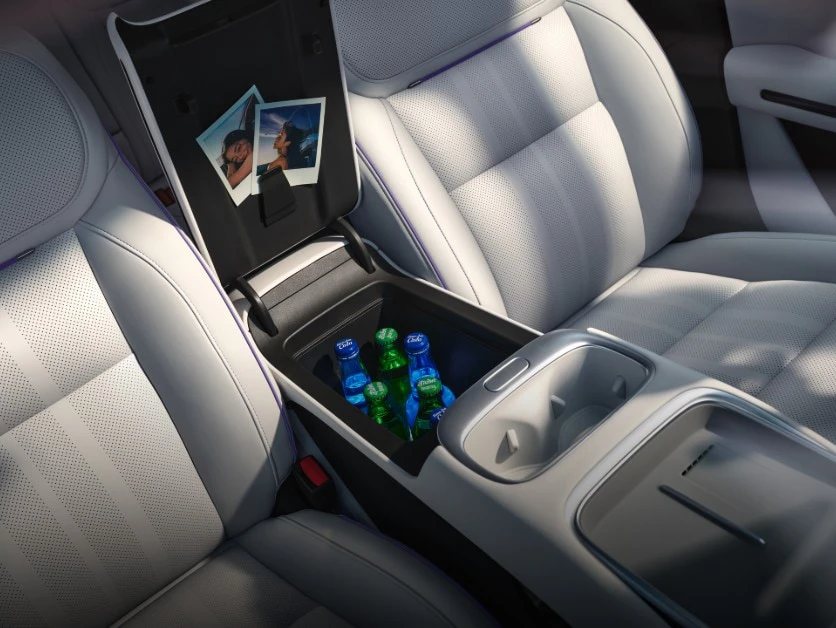 XPENG L03 71.2 kWh AWD Performance interiorstorage view