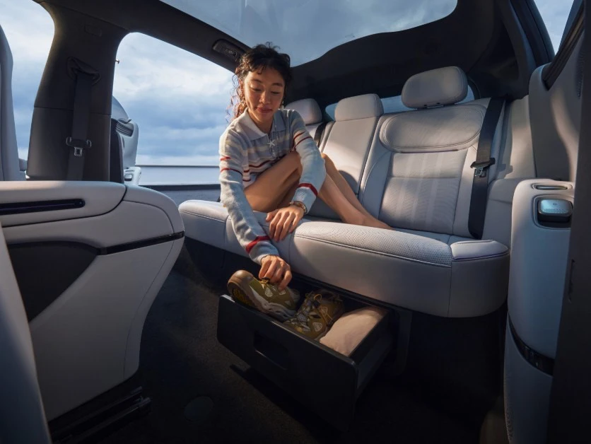 XPENG L03 71.2 kWh AWD Performance interiorstorage view