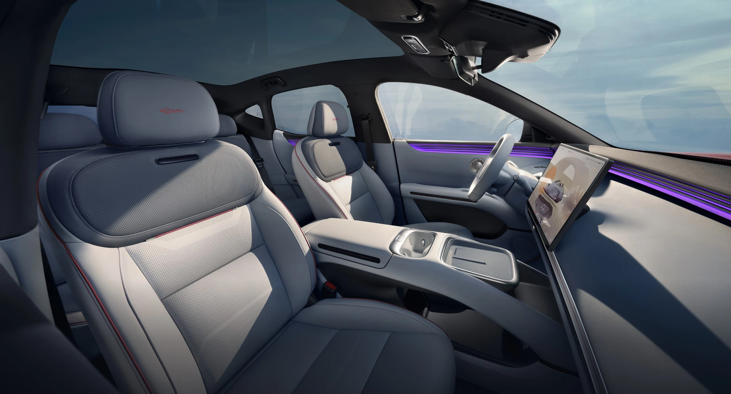 XPENG L03 71.2 kWh RWD frontseats view