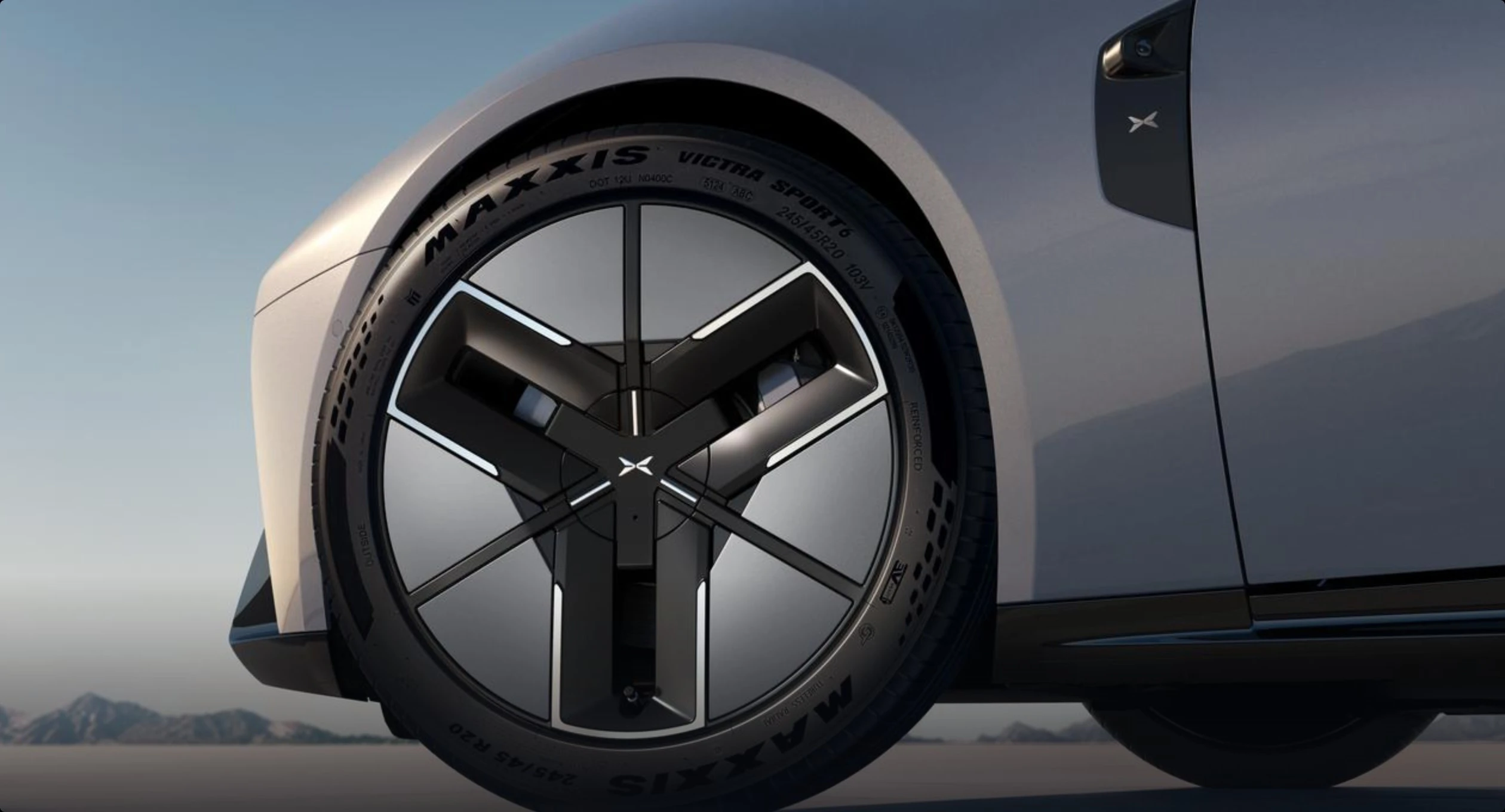 XPENG P7 820 RWD wheels view