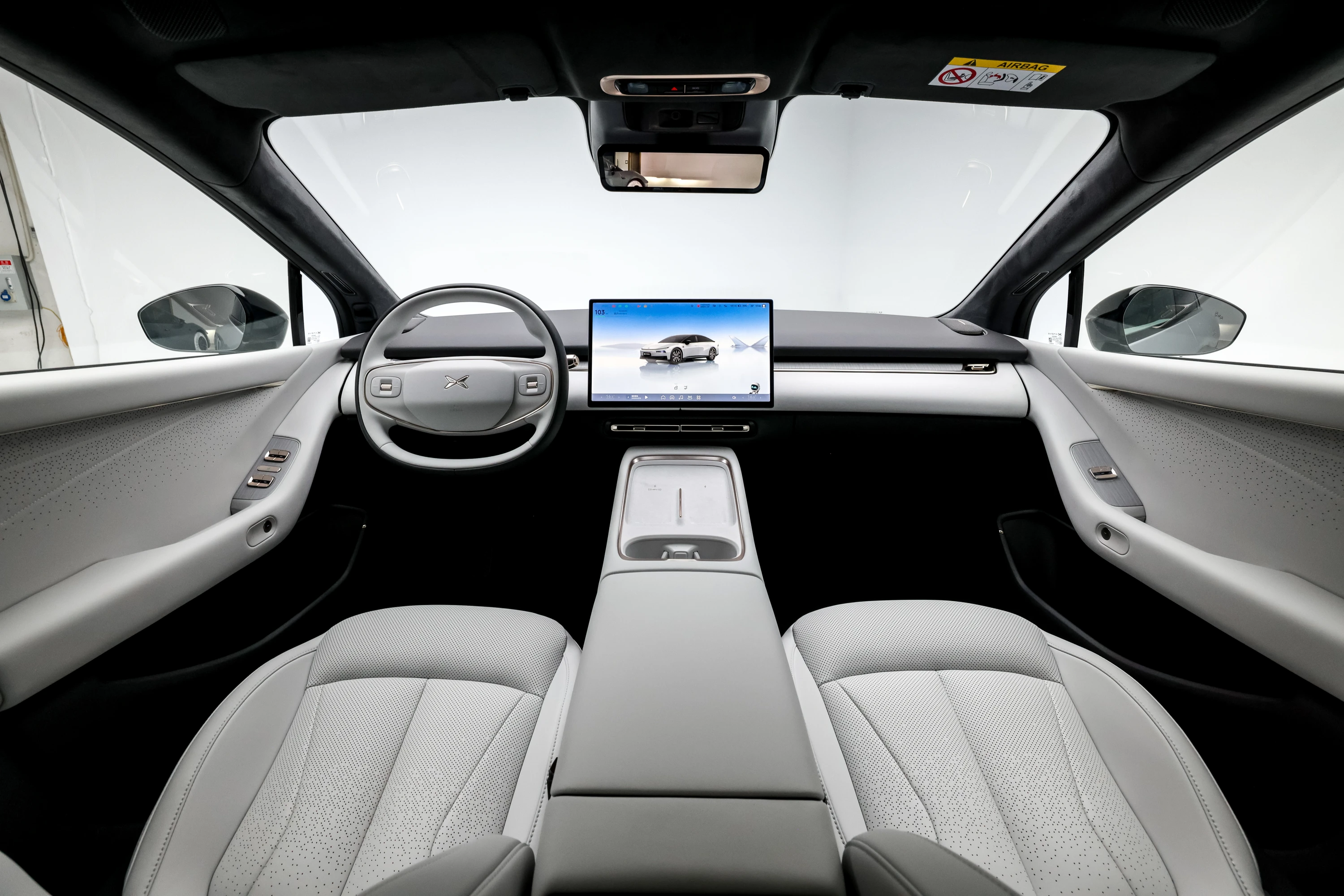 XPENG P7+ 74.9 kWh Long Range RWD interior view