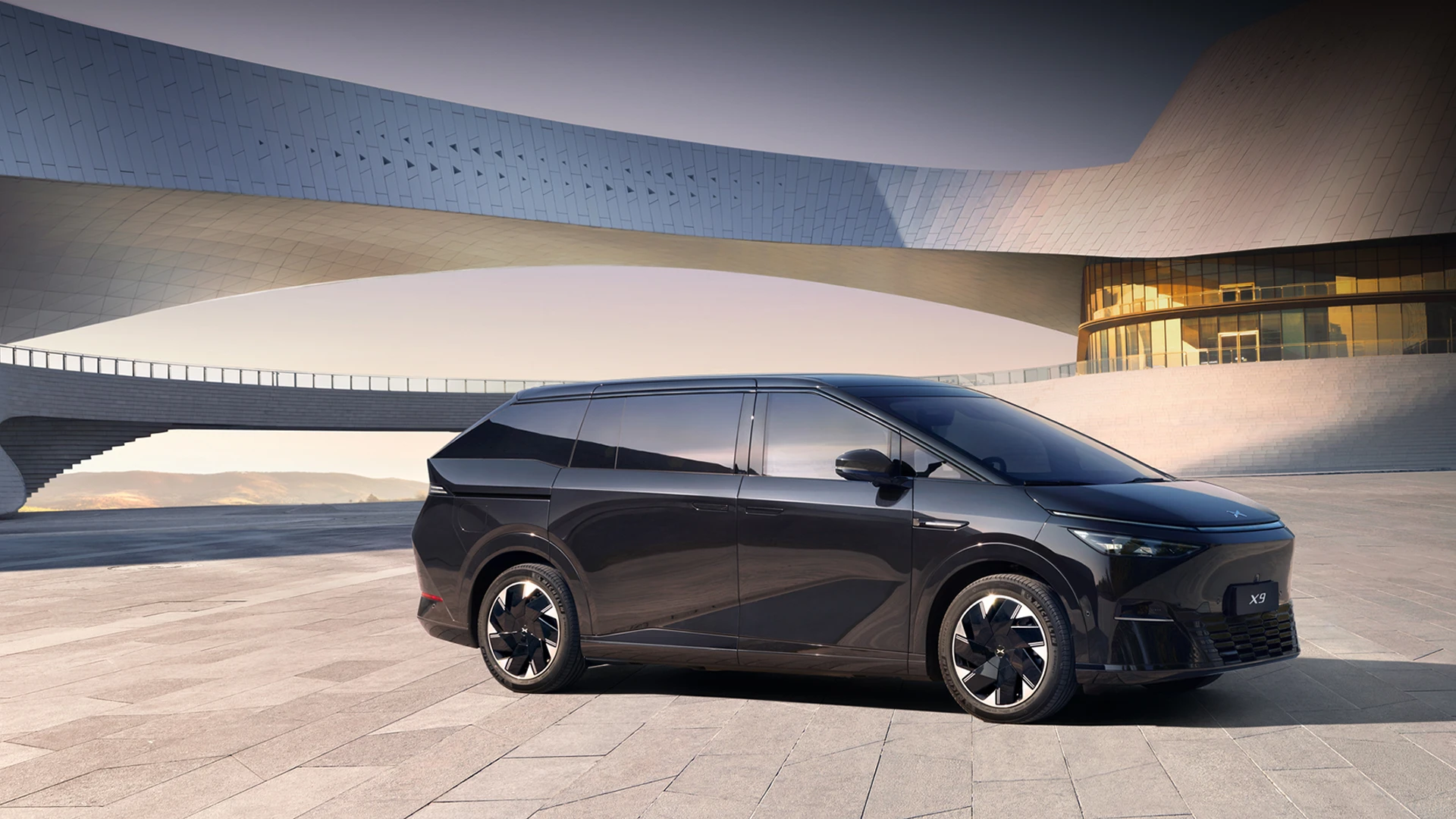 XPENG X9 AWD Performance electric vehicle