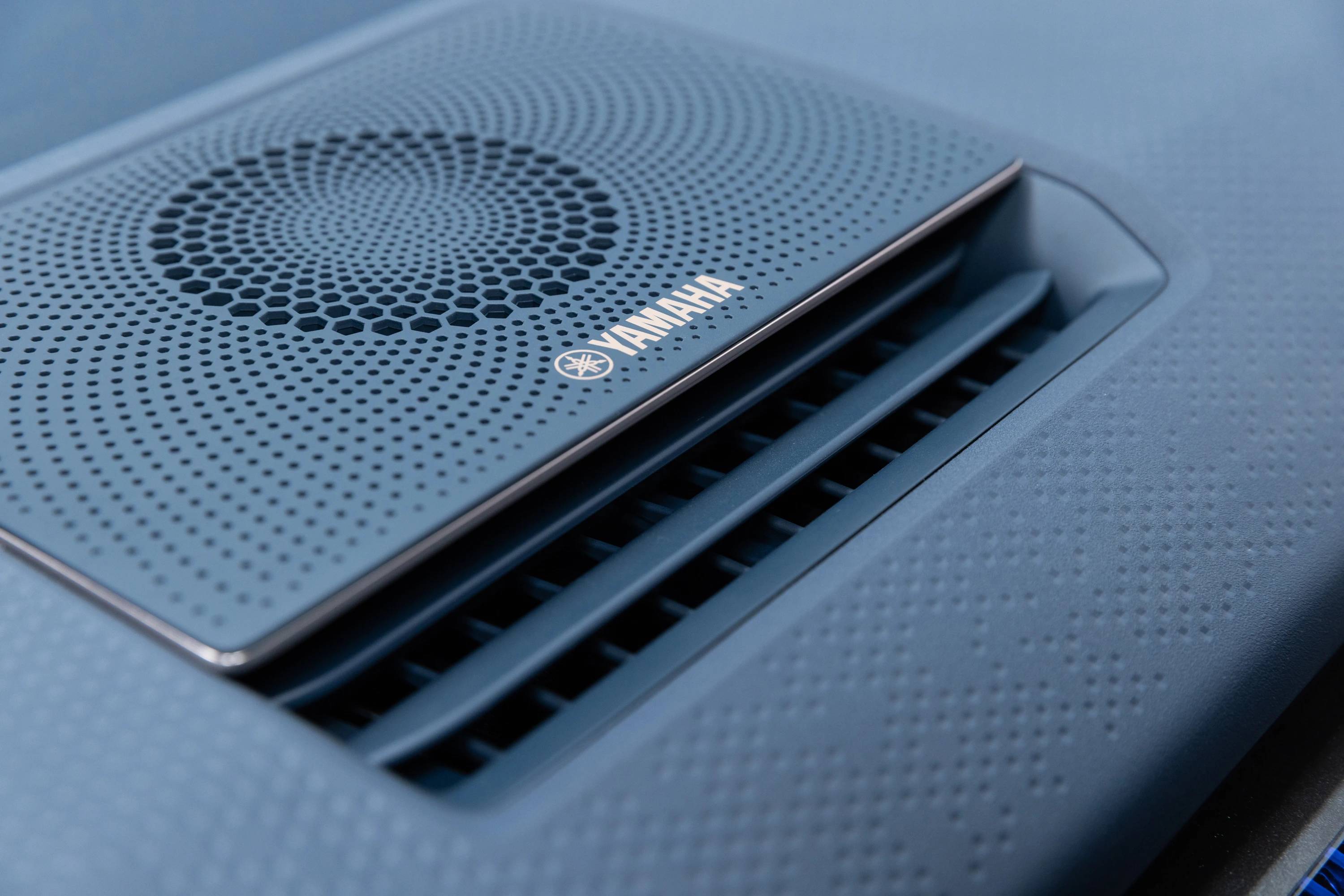 Zeekr 001 Privilege AWD soundsystem view