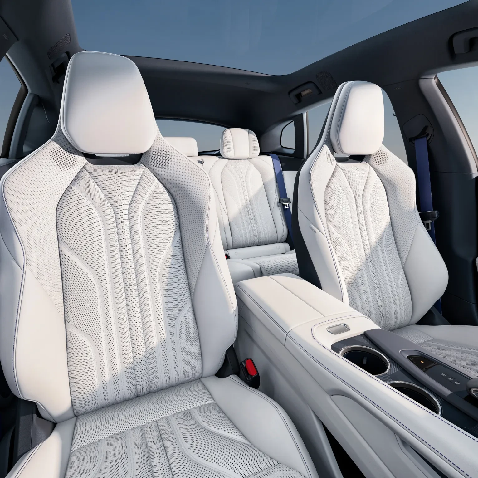 Zeekr 001 Ultra+ 103 kWh AWD frontseats view