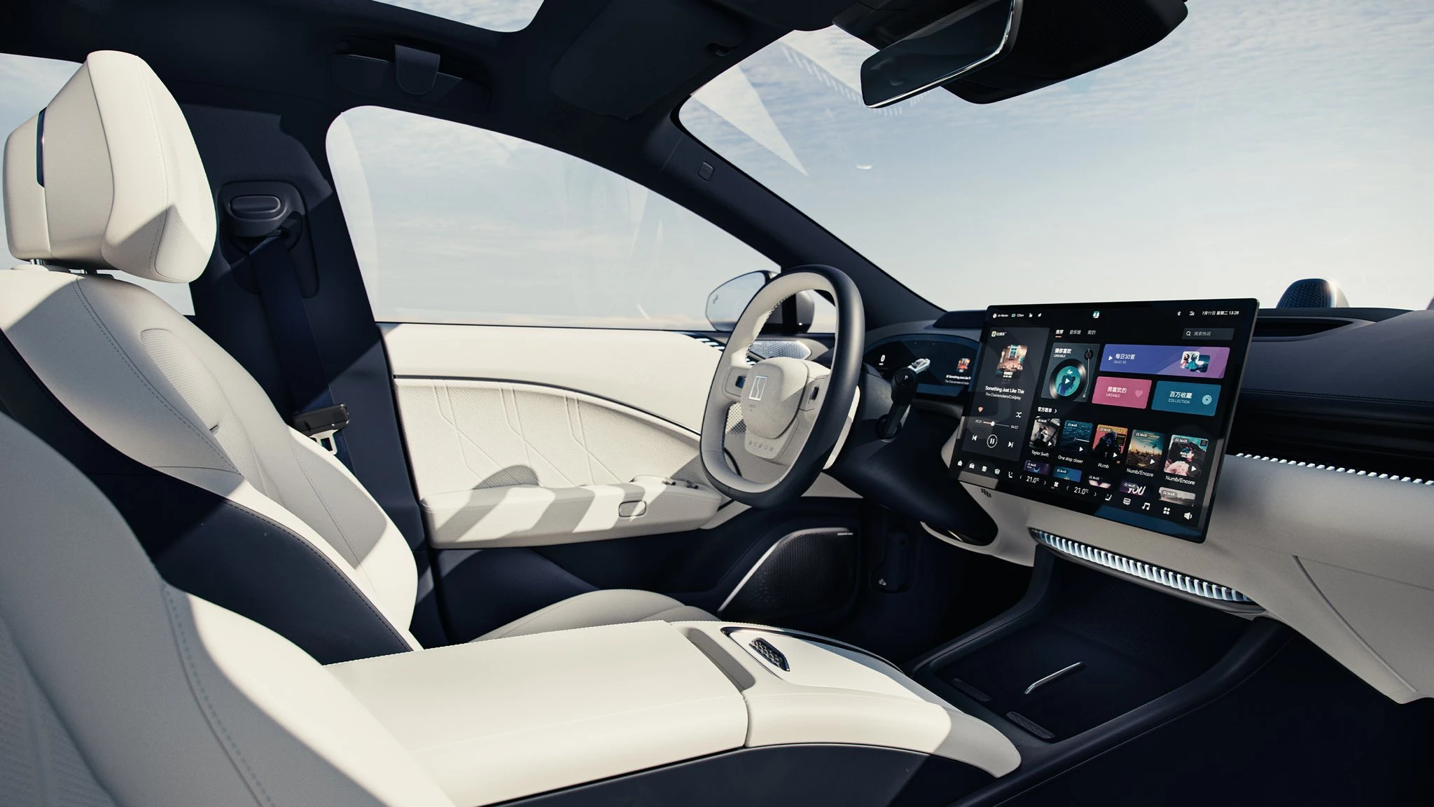 Zeekr 007 75 kWh RWD interior view