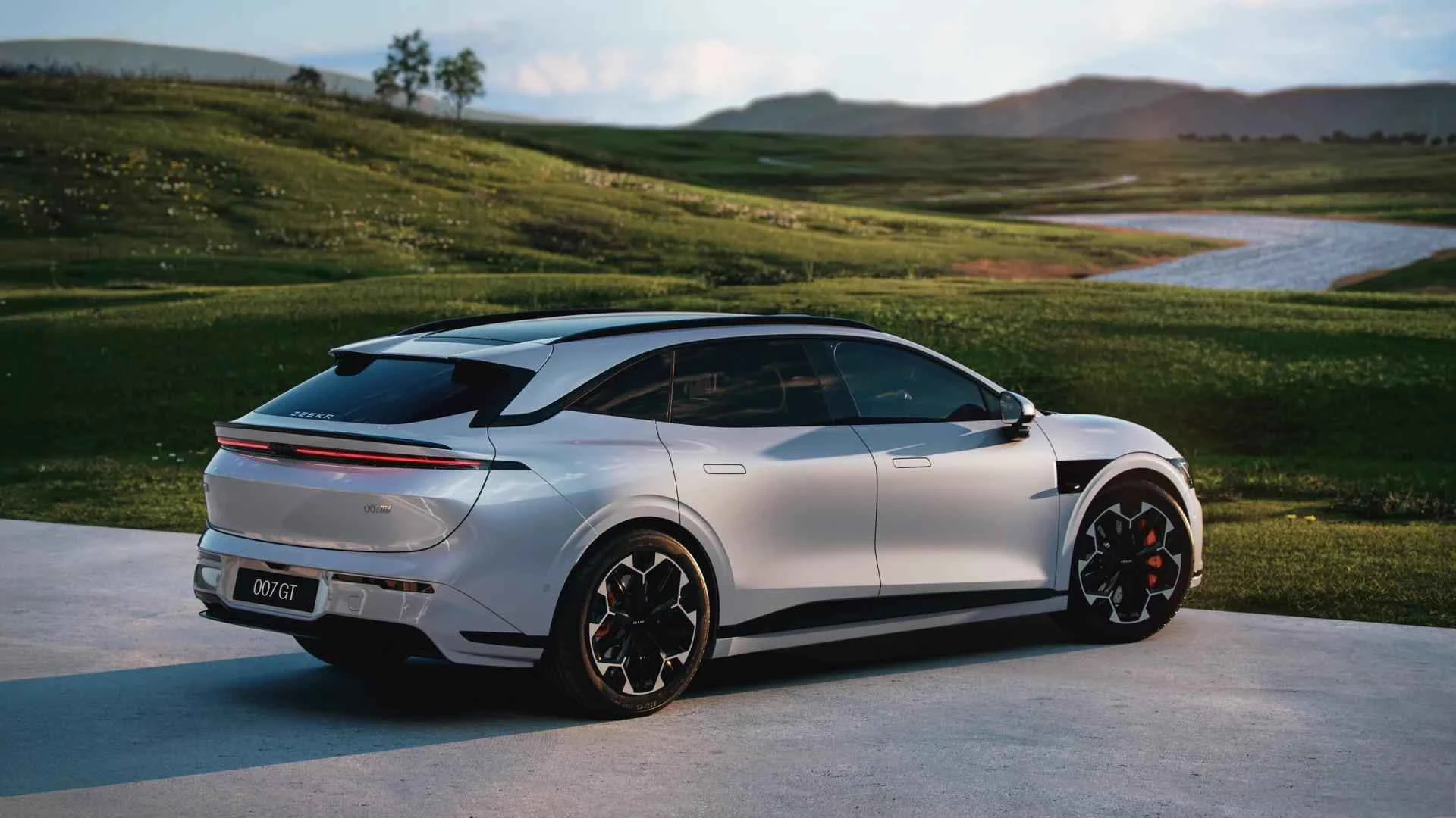 Zeekr 007GT 75 kWh RWD exterior view